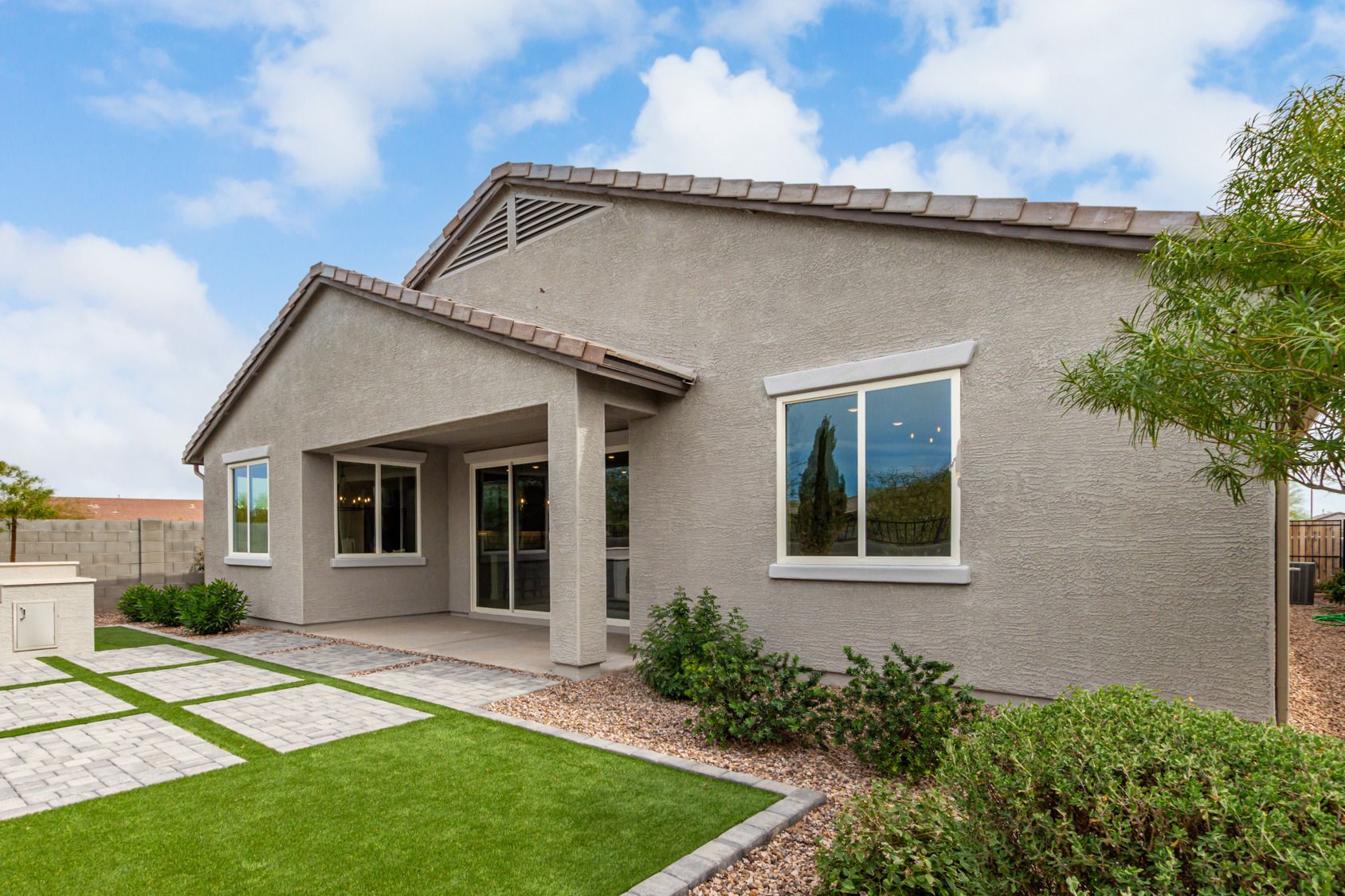 1254 E Ridgerock Loop. Casa Grande, AZ 85122