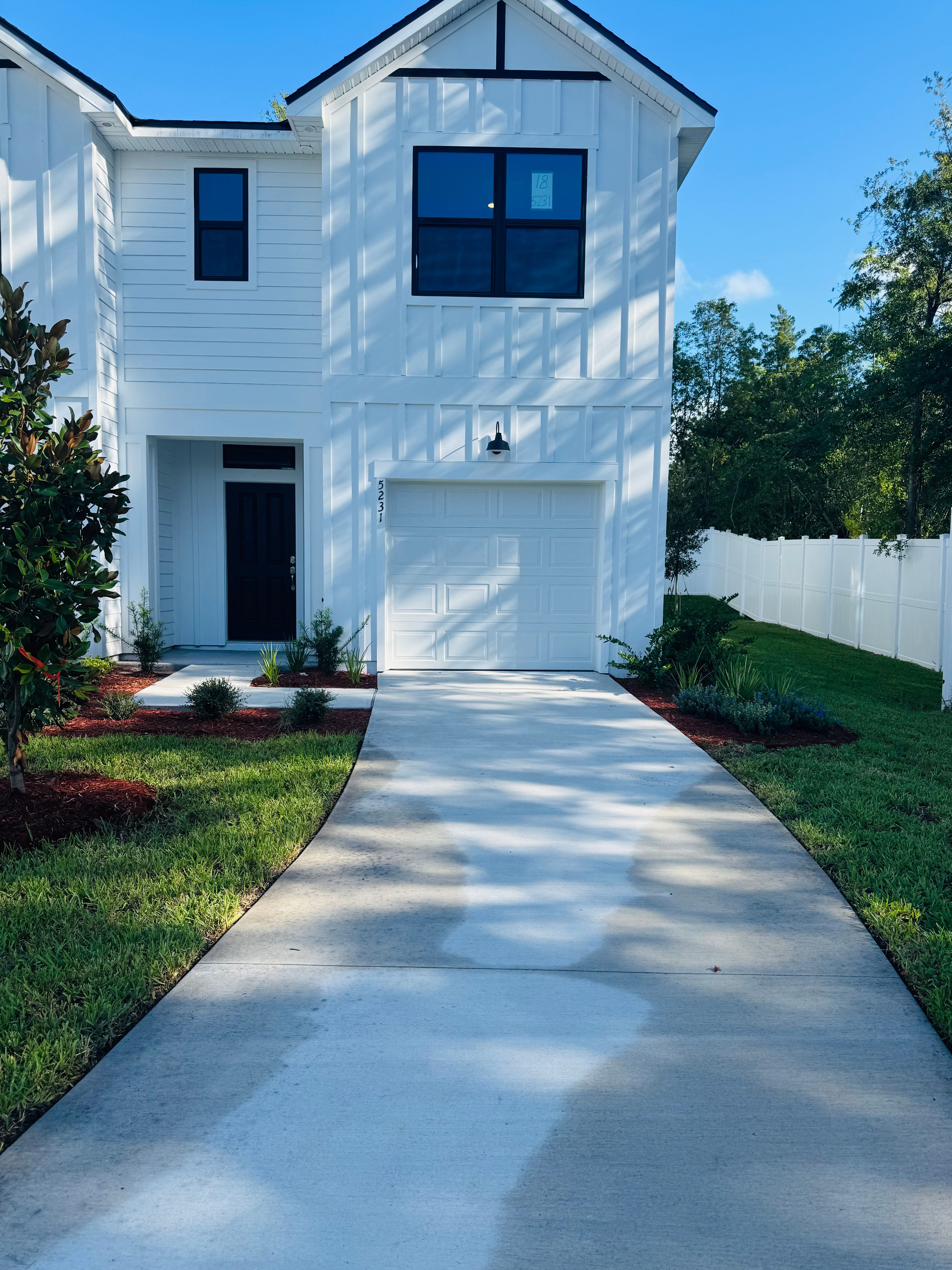 Ashley Laurel Oaks 4 bedroom townhome