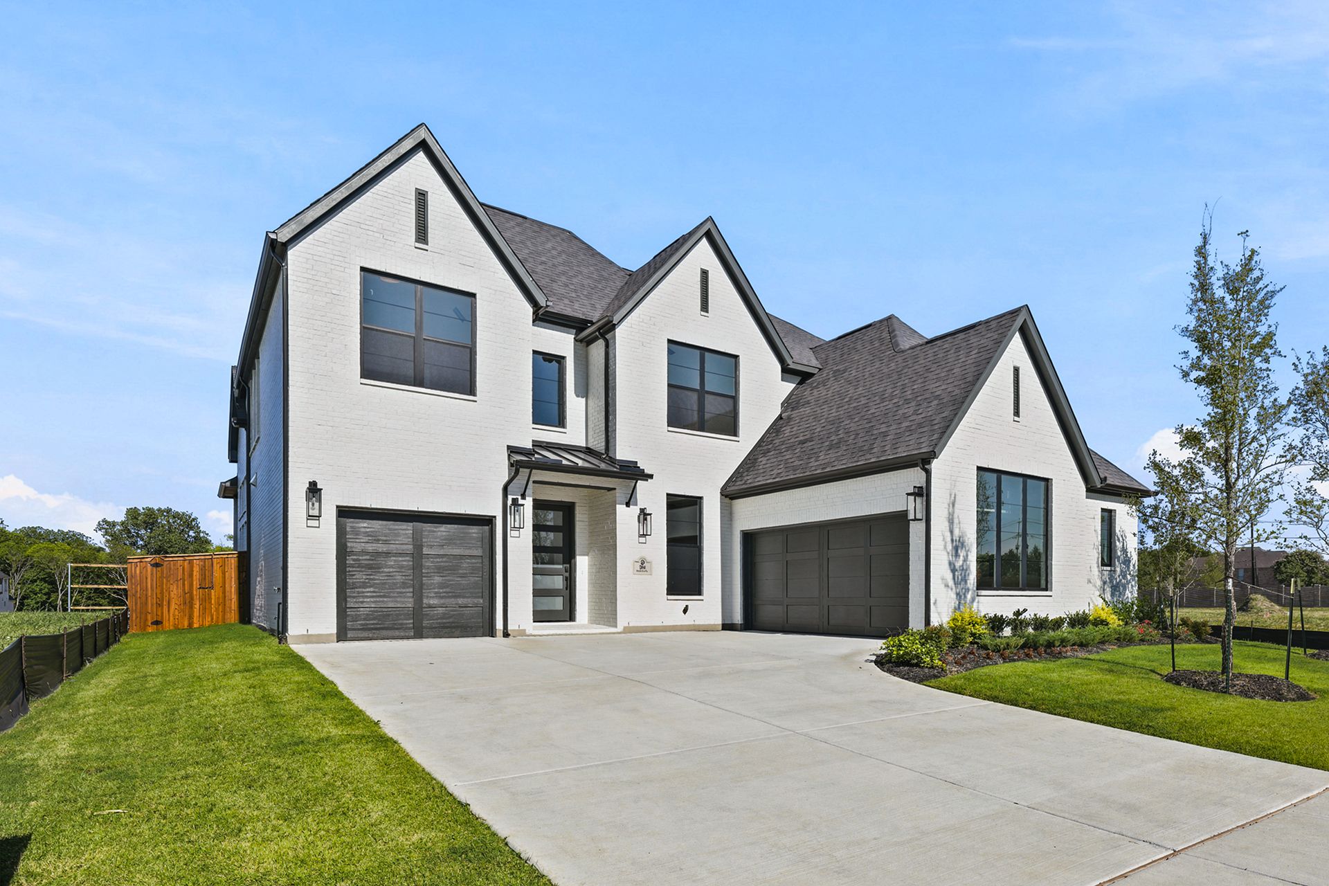 Huntington - SH 5426 - Custer Ridge Estates: Plano, Texas - Shaddock Homes
