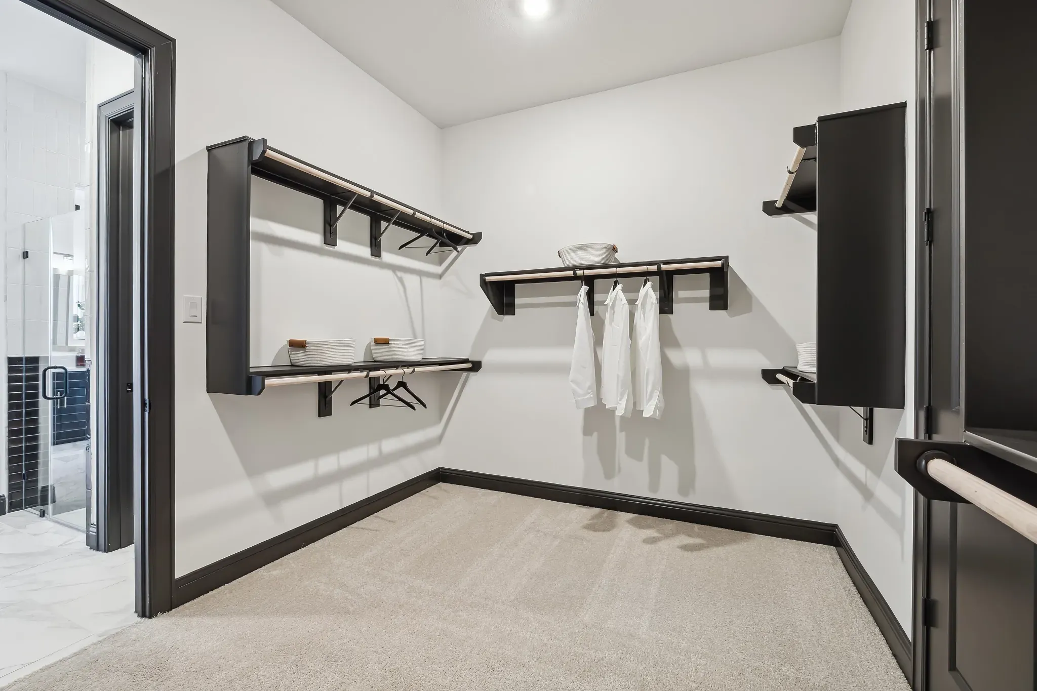 Plan 5058 closet - staged