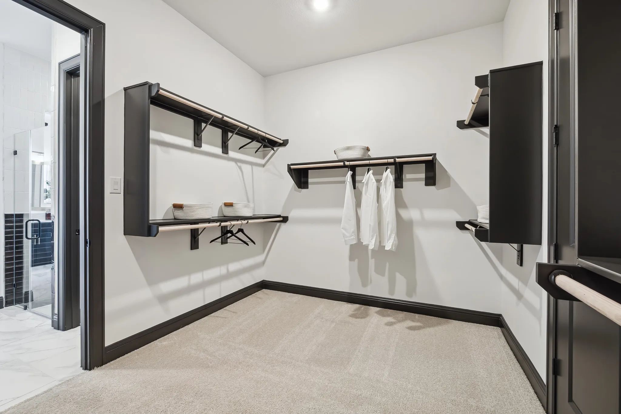 Plan 5058 closet - staged