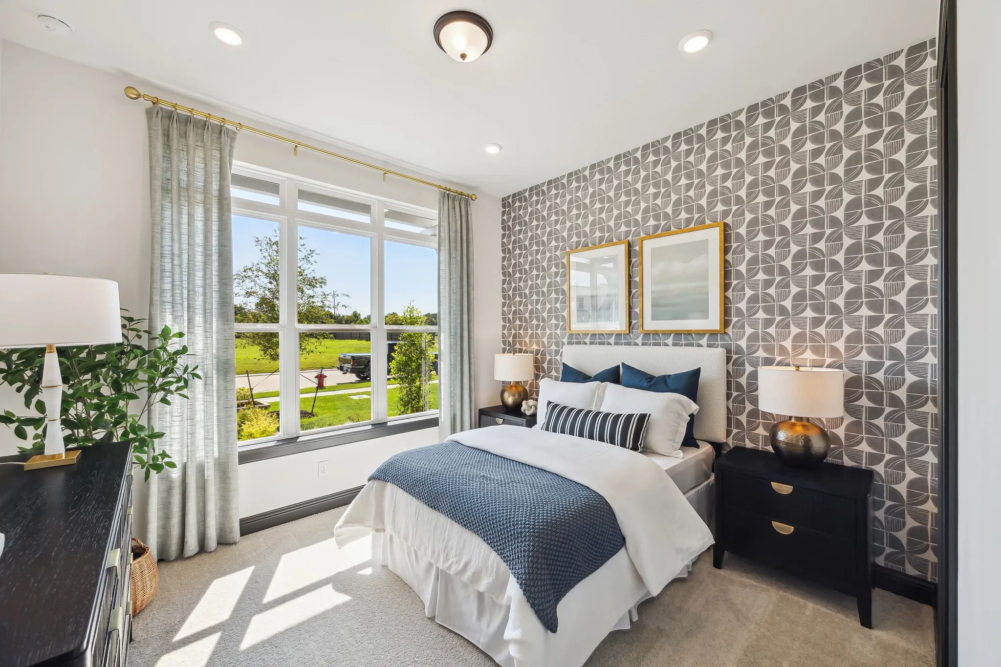 Plan 5058 bed 2 - staged