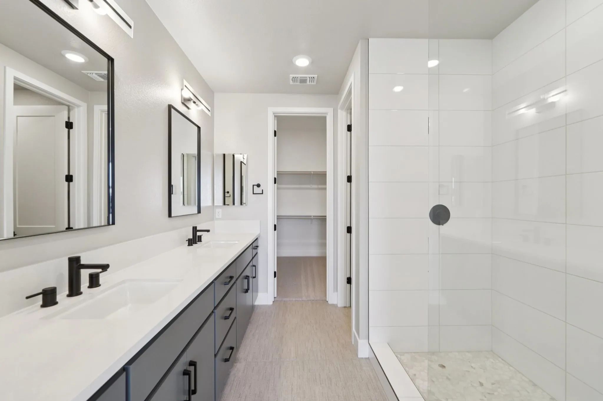 Rooftops Lot 305 Primary Bathroom