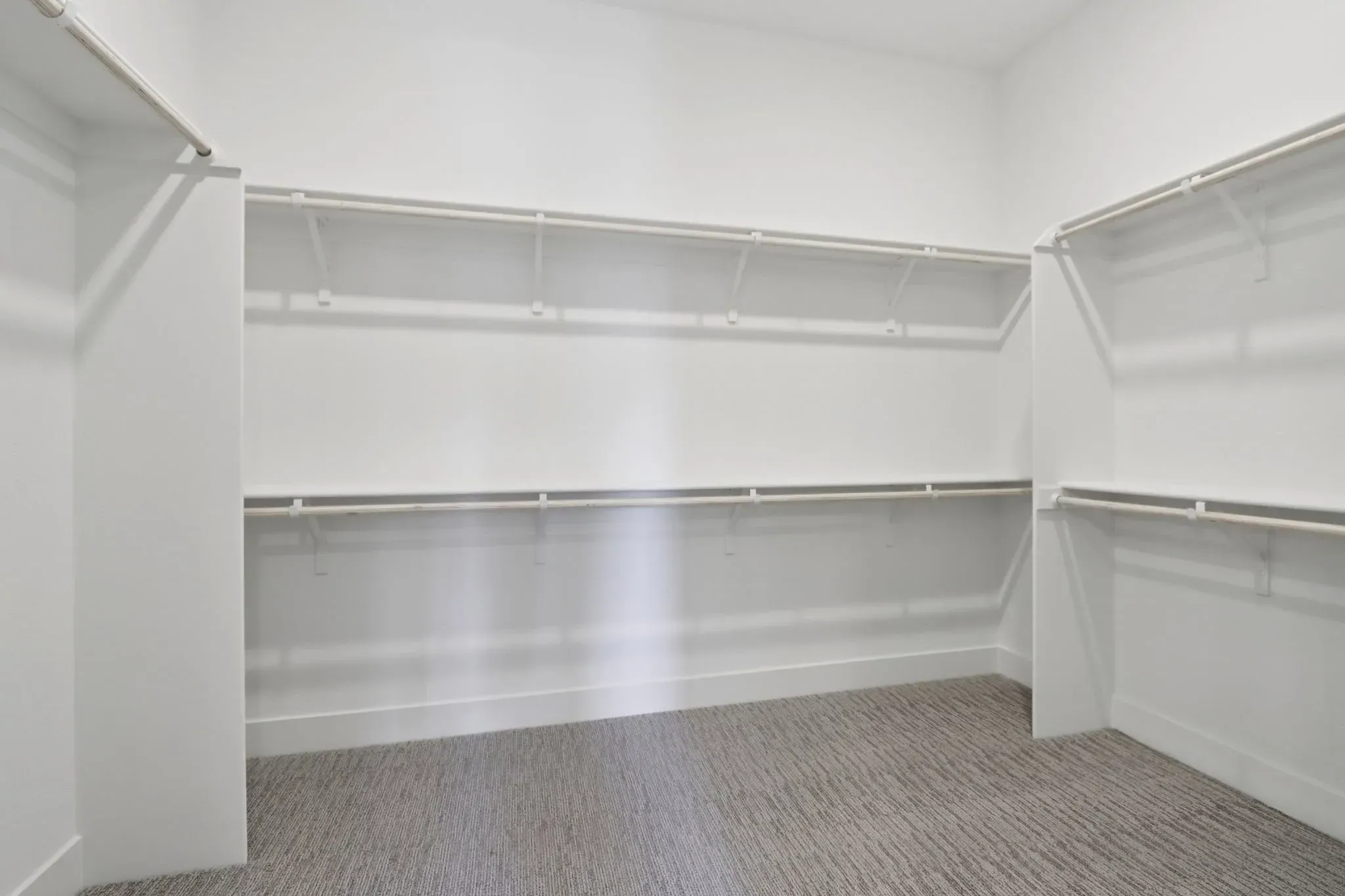 Rooftops Lot 905 Primary Closet