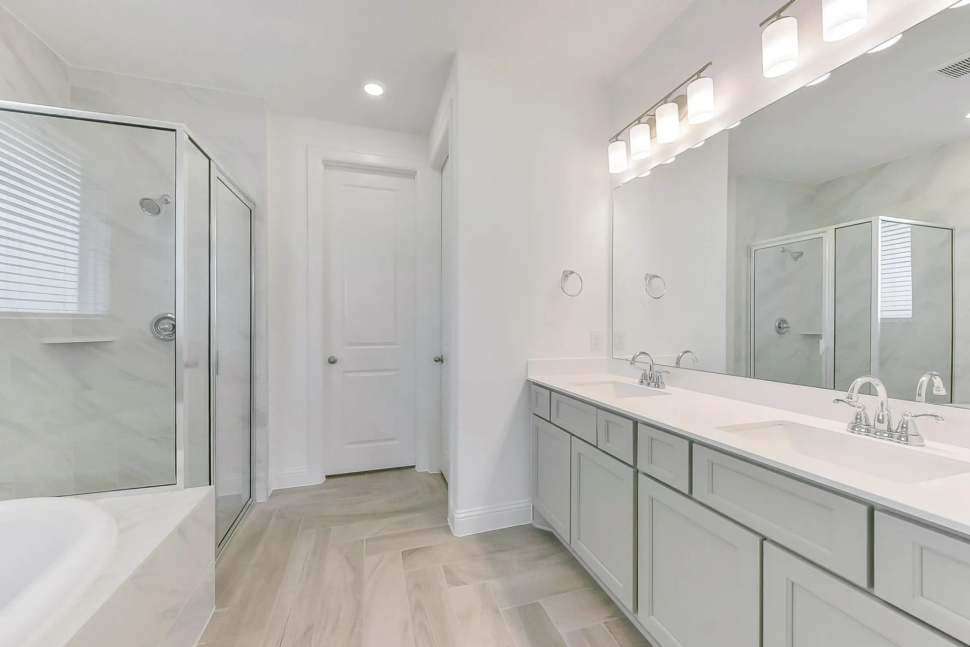 Plan 3049 primary bath