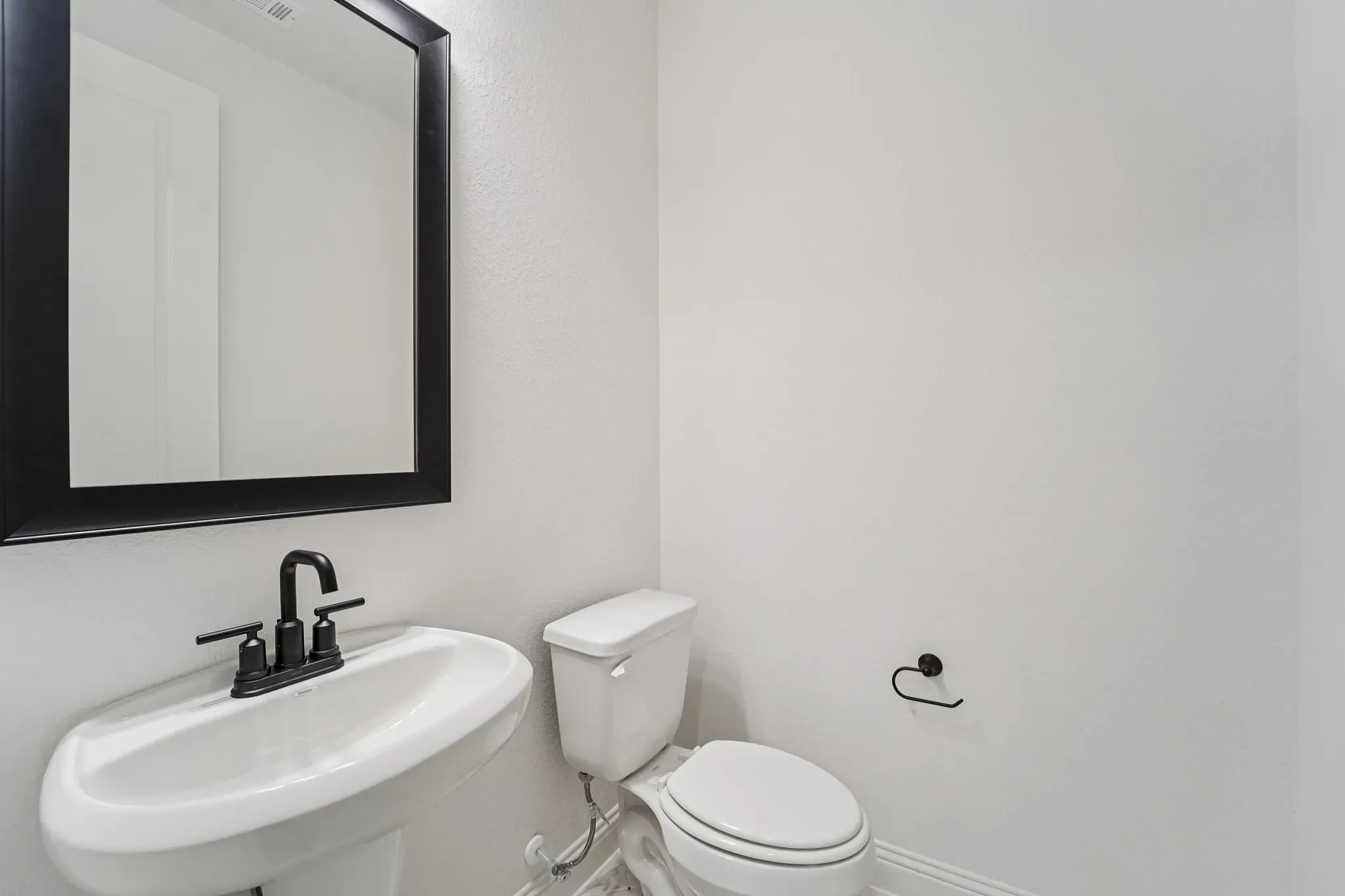 Plan 4046 powder room