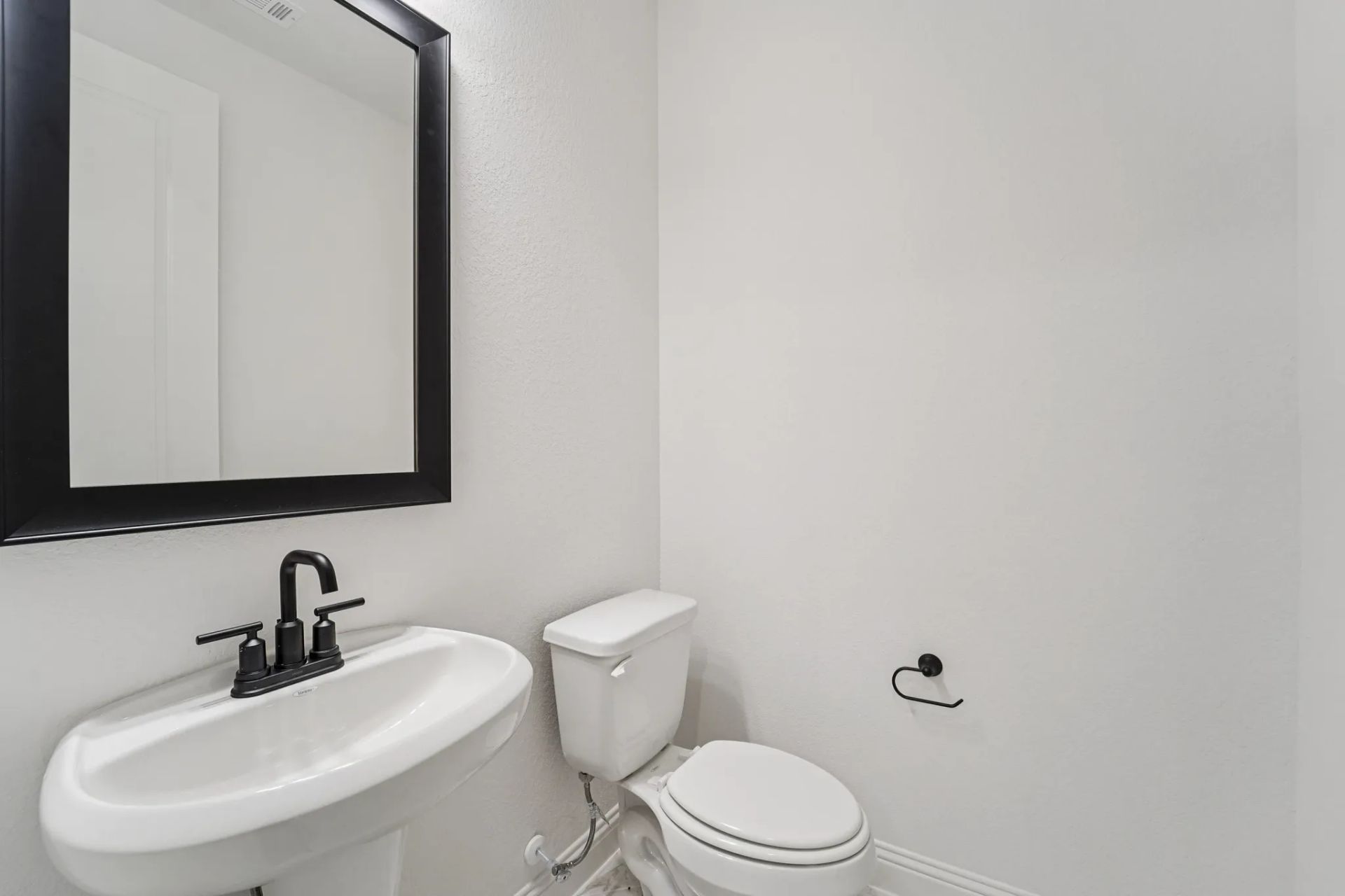 Plan 4046 powder room
