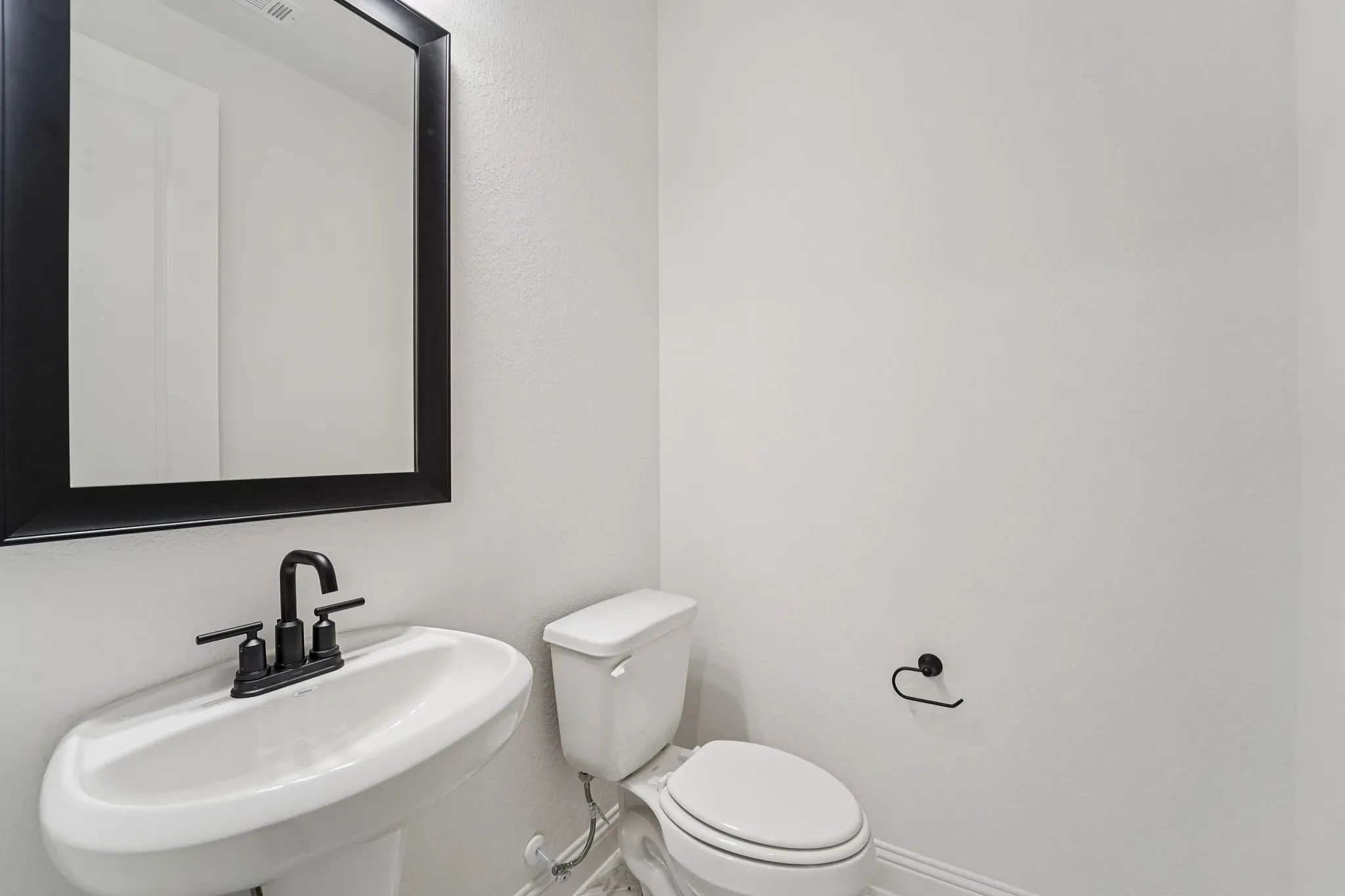 Plan 4046 powder room