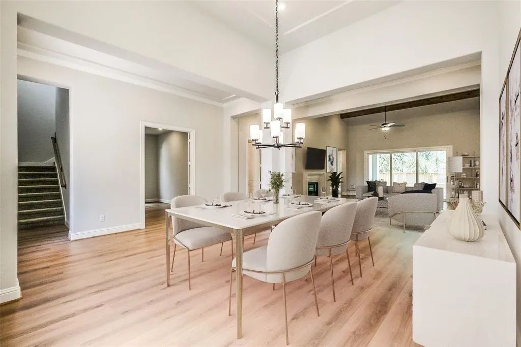 Plan 6015 Formal Dining - Staged