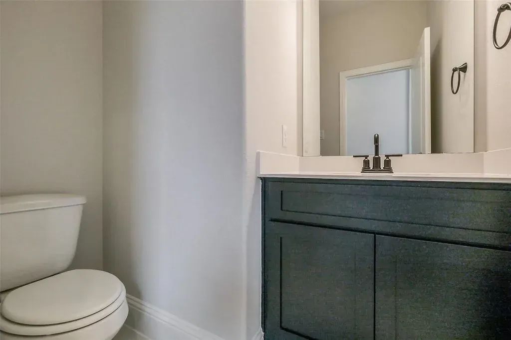 Plan 6015 Upstairs Powder Room