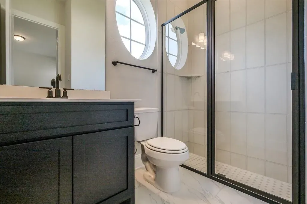 Plan 6015 Bath 2