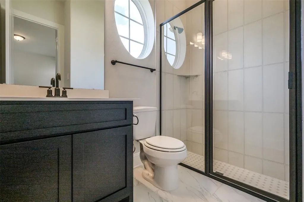 Plan 6015 Bath 2