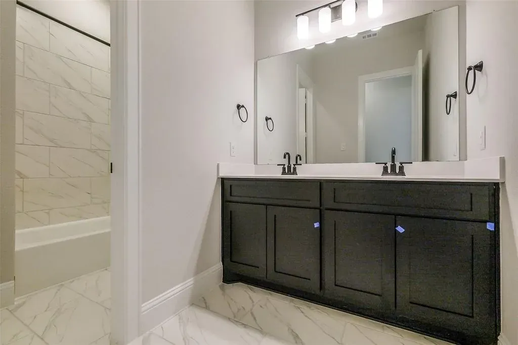 Plan 6015 Bath 3