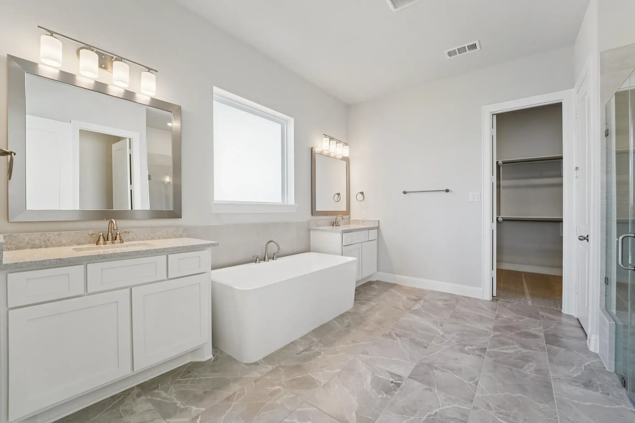 Homesite 6215 primary bath