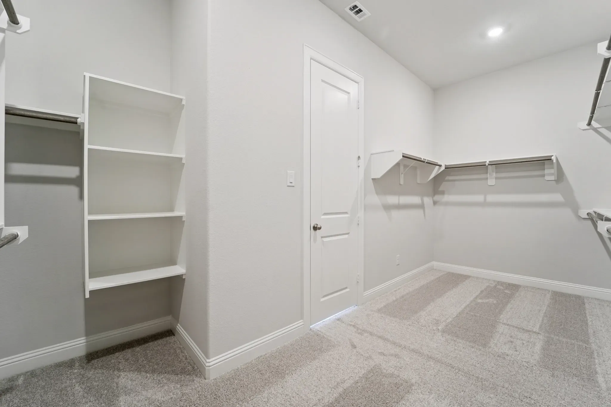 Homesite 6215 closet