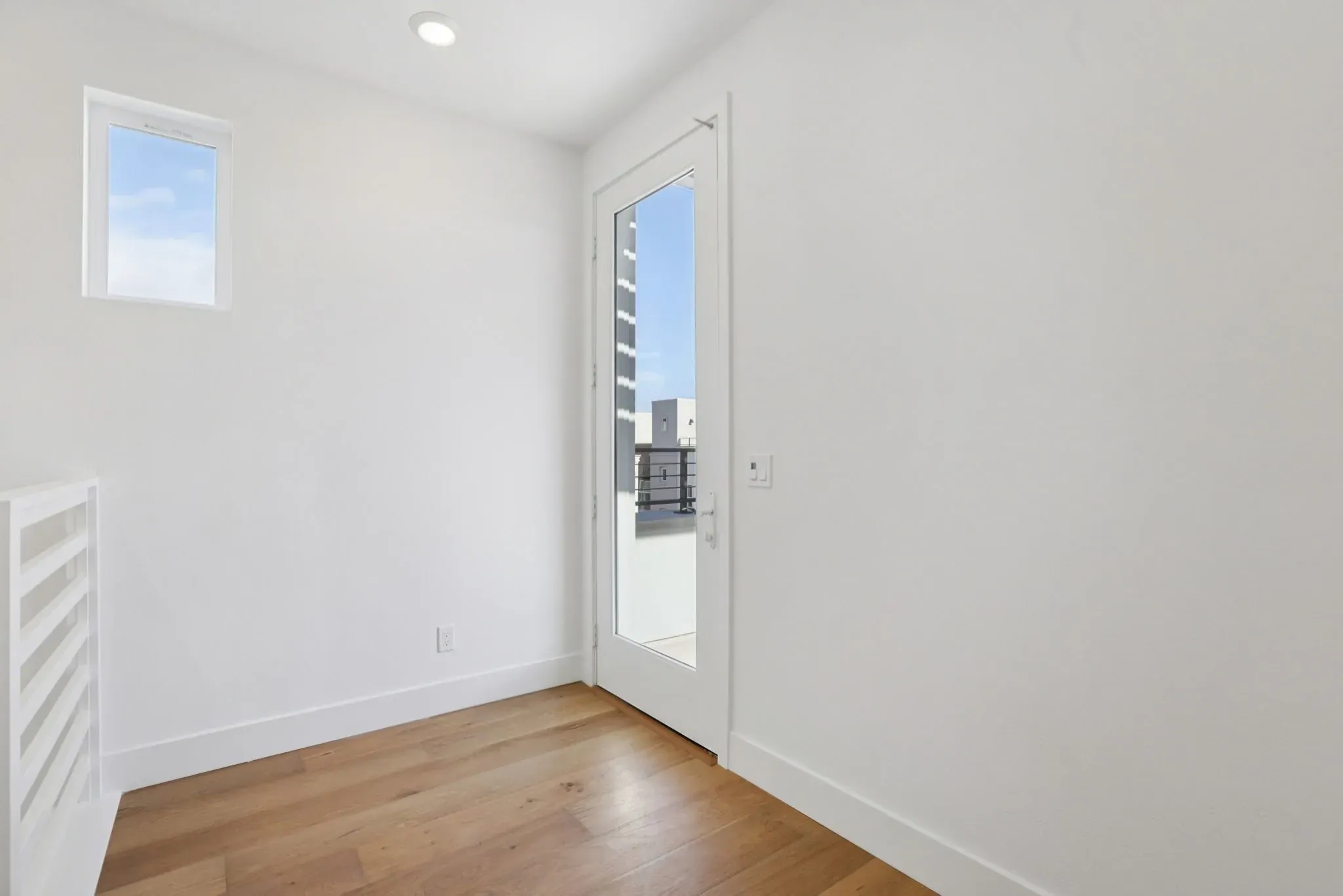 Serenity Lot 401 Rooftop Deck Landing