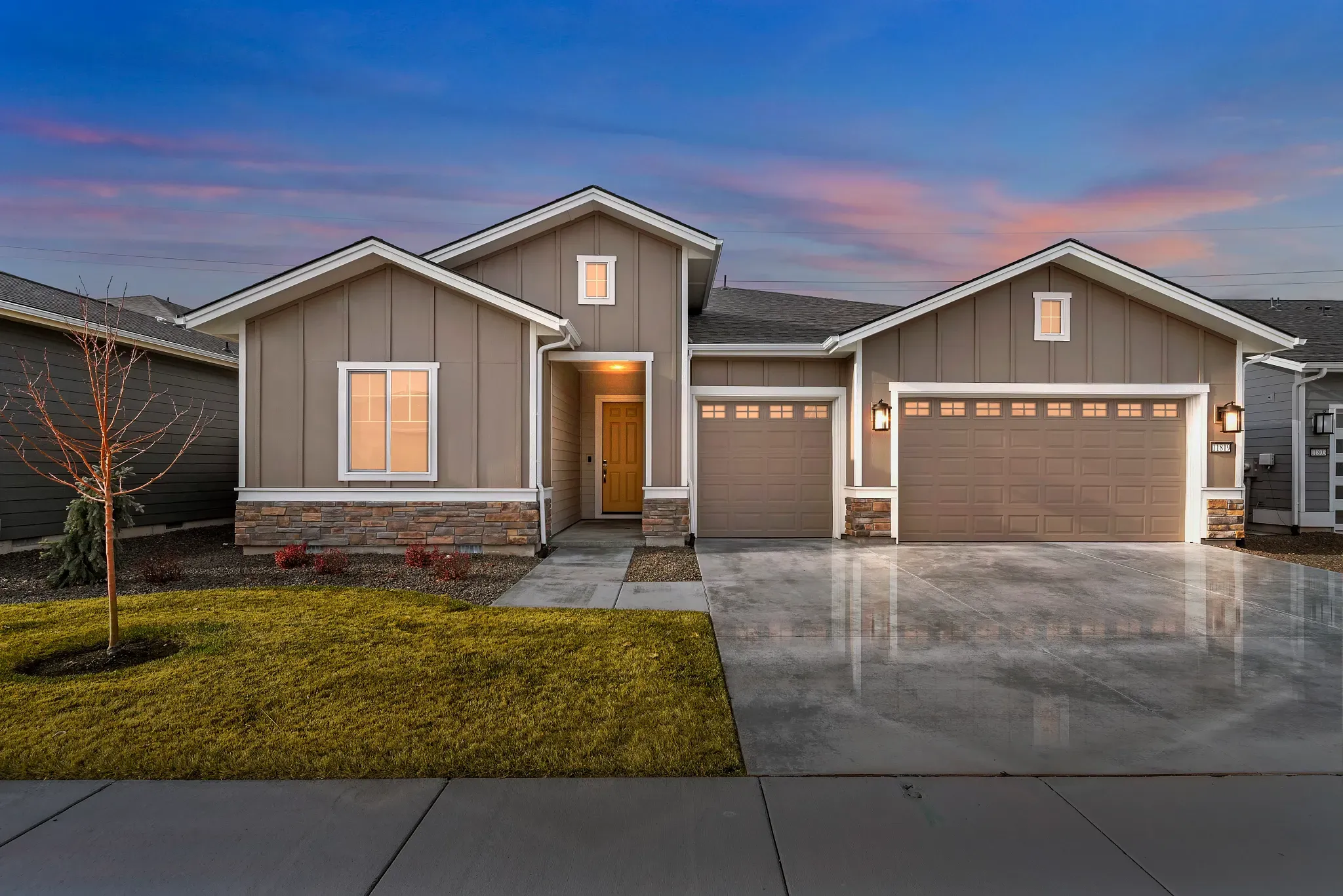 11819 S Glory Ln (Latitude)