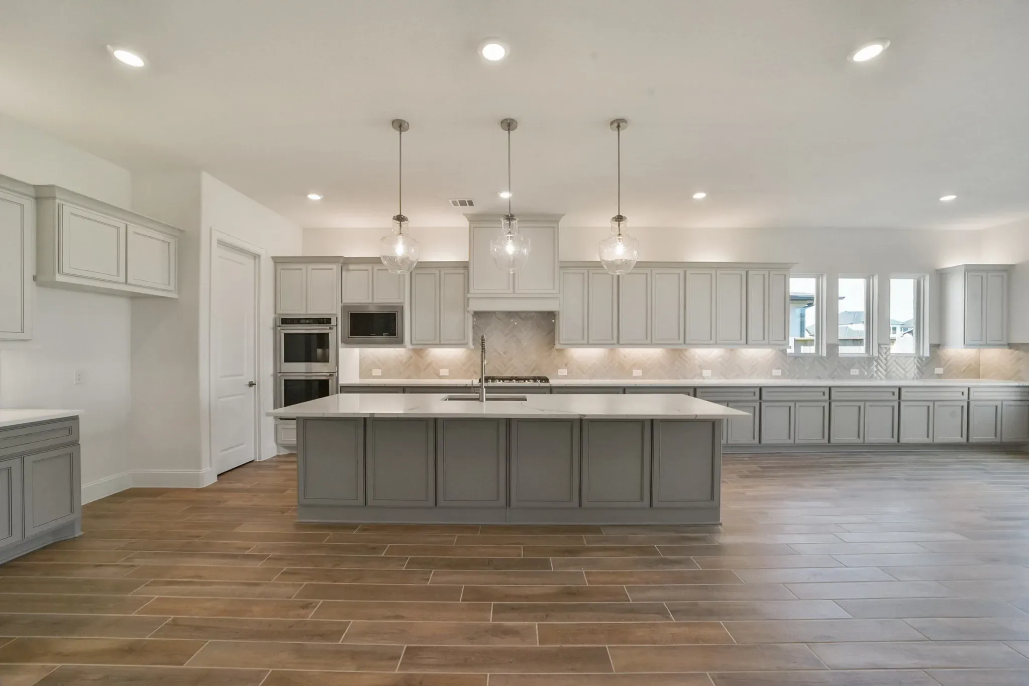 Plan 6005 kitchen