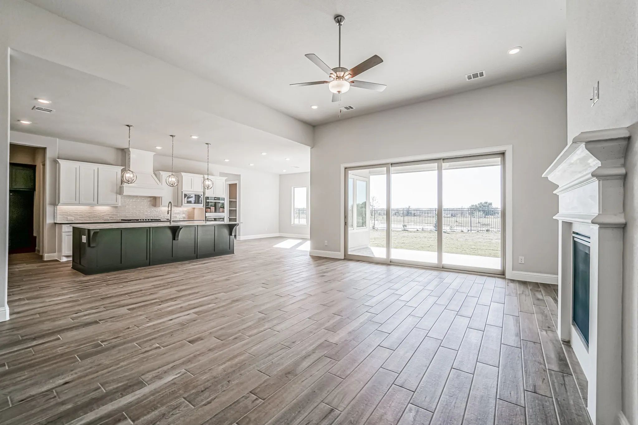 Plan 6025 great room