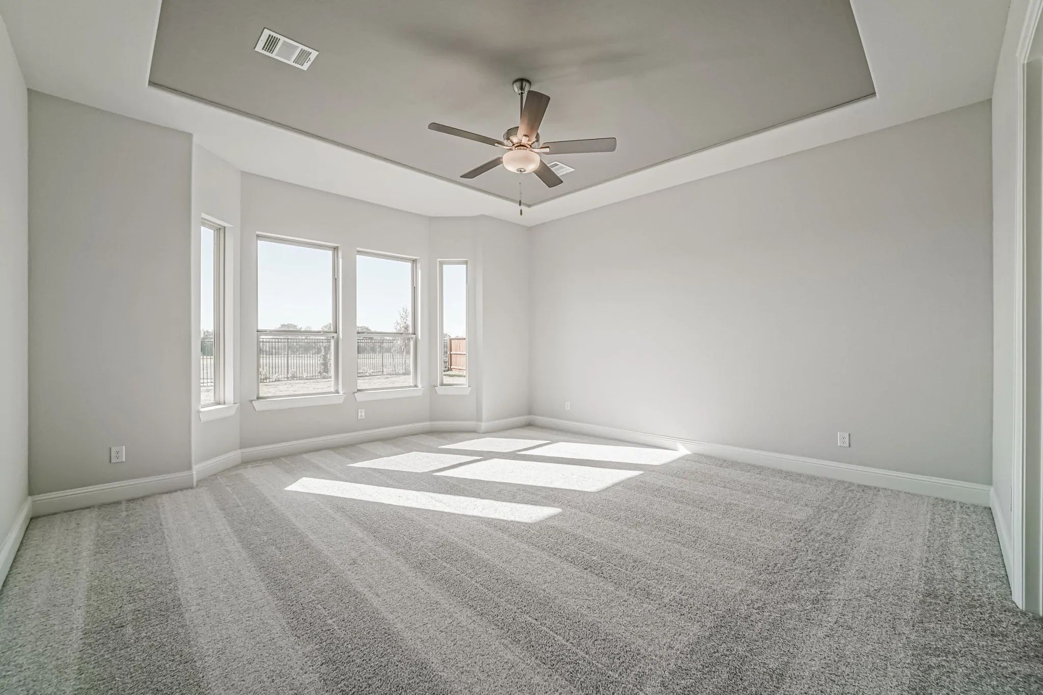 Plan 6025 primary bed