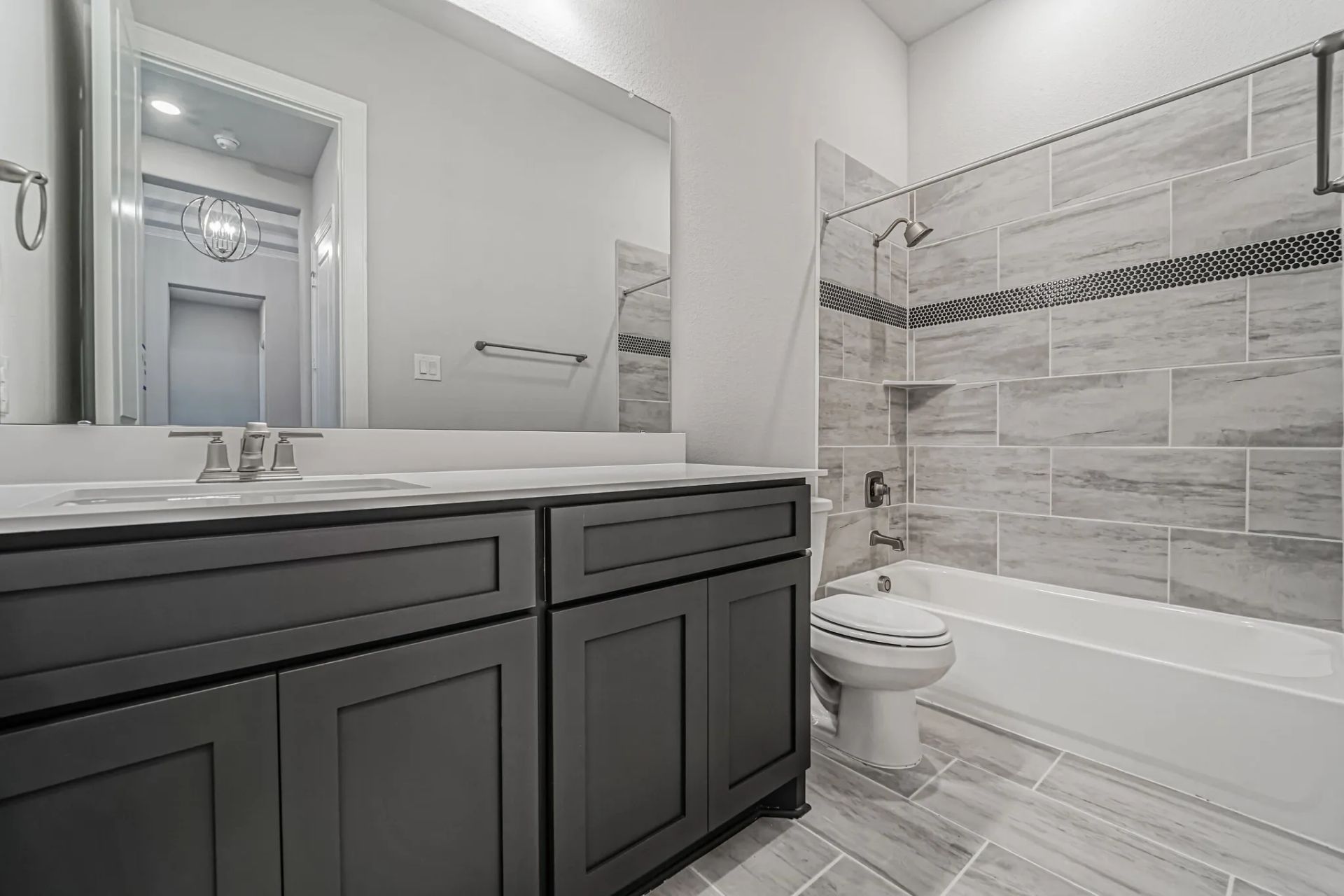 Plan 6025 Bath 2