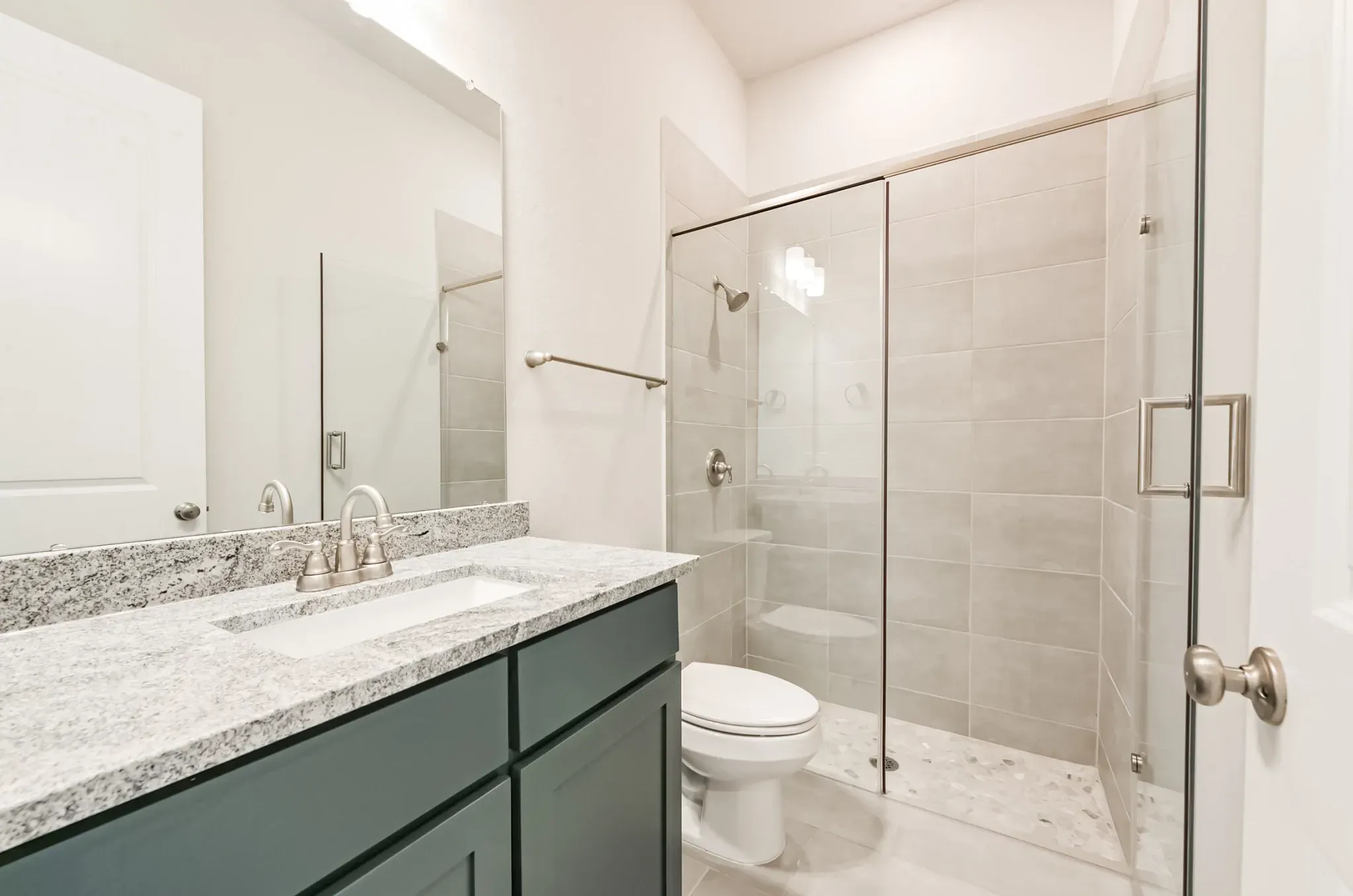 Plan 6040 Bath 2