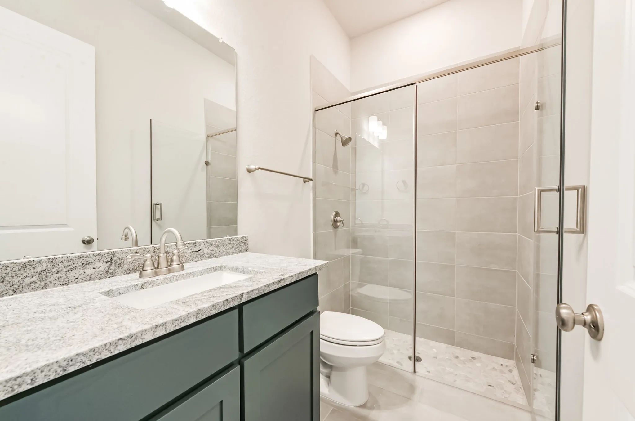 Plan 6040 Bath 2