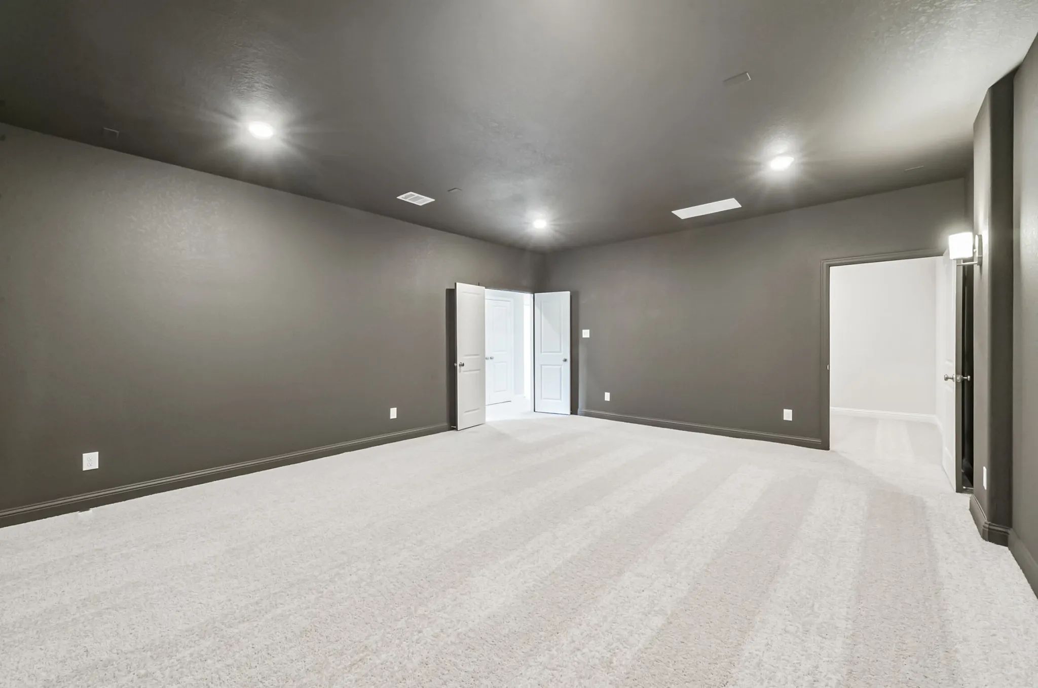 Plan 6040 media room