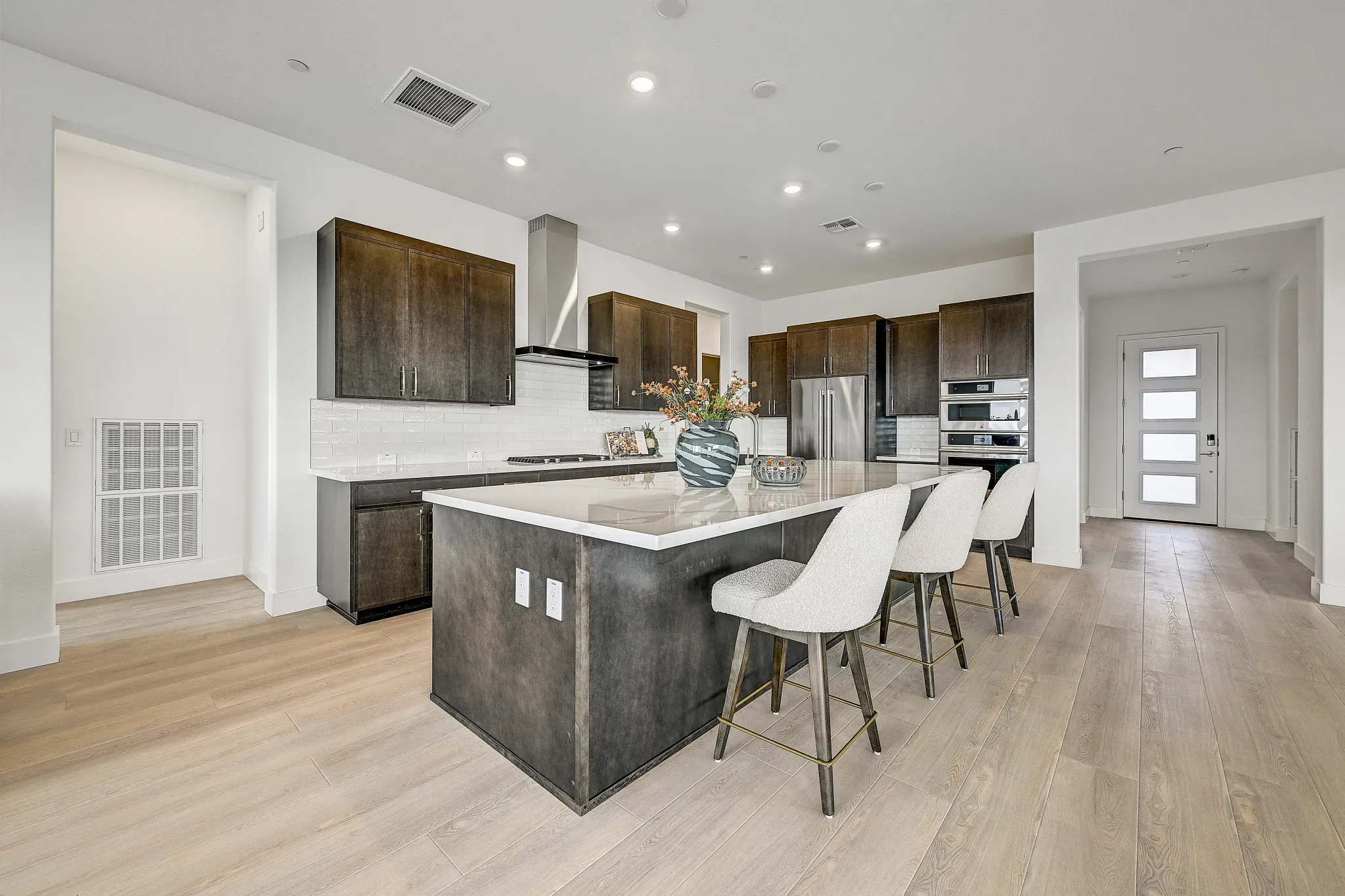 Ridgecrest Latigo HS 89 Kitchen