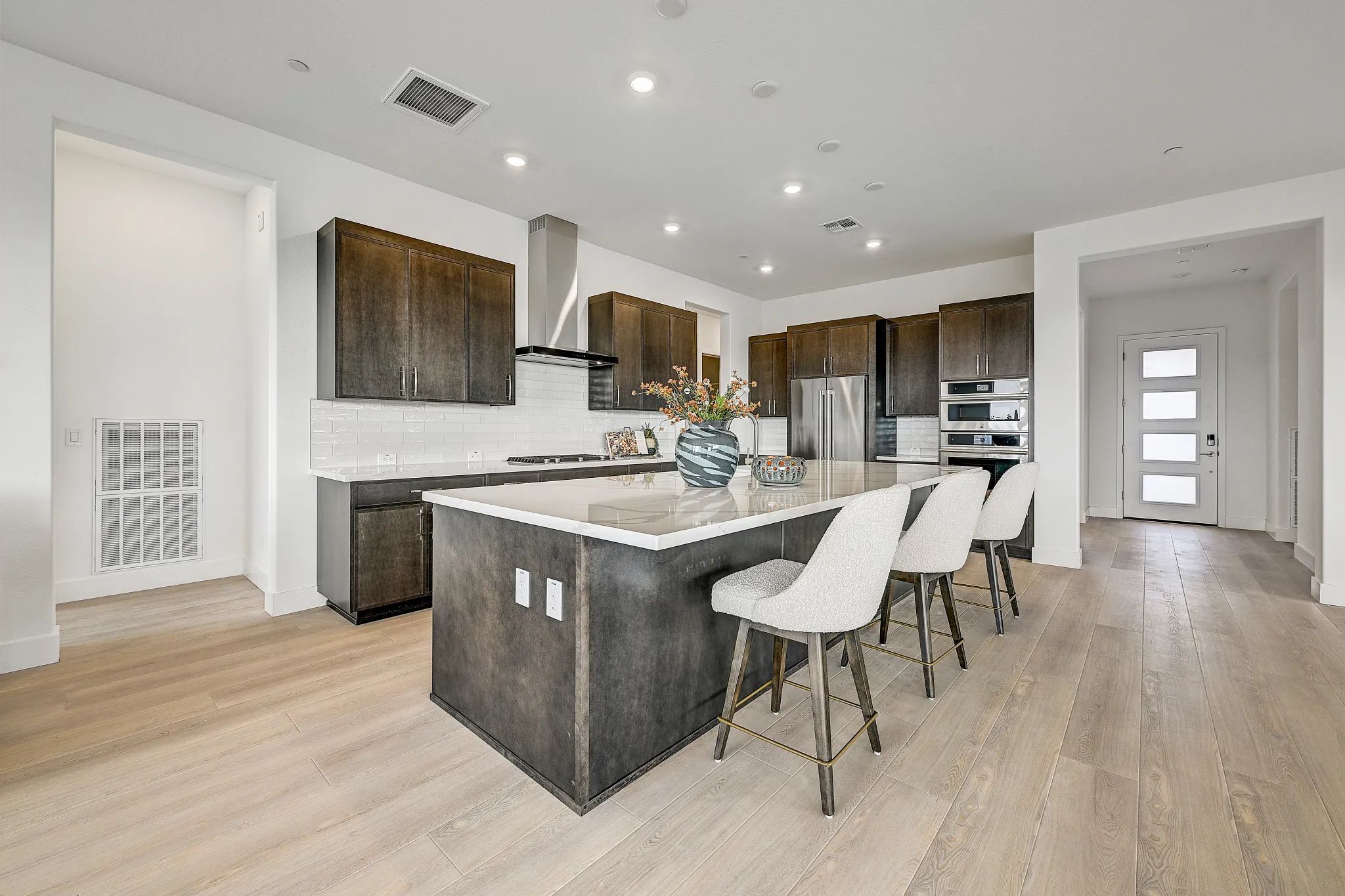 Ridgecrest Latigo HS 89 Kitchen