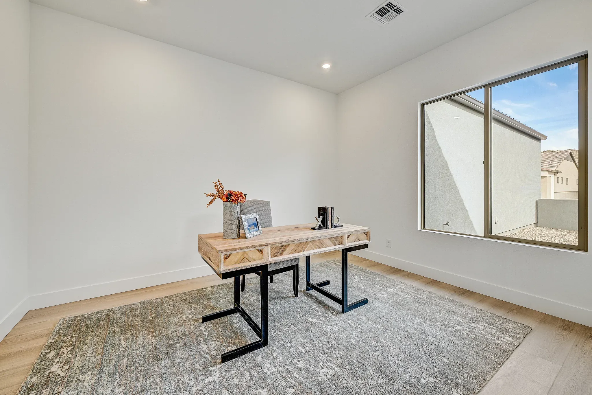 Ridgecrest Latigo HS 89 Den/Office