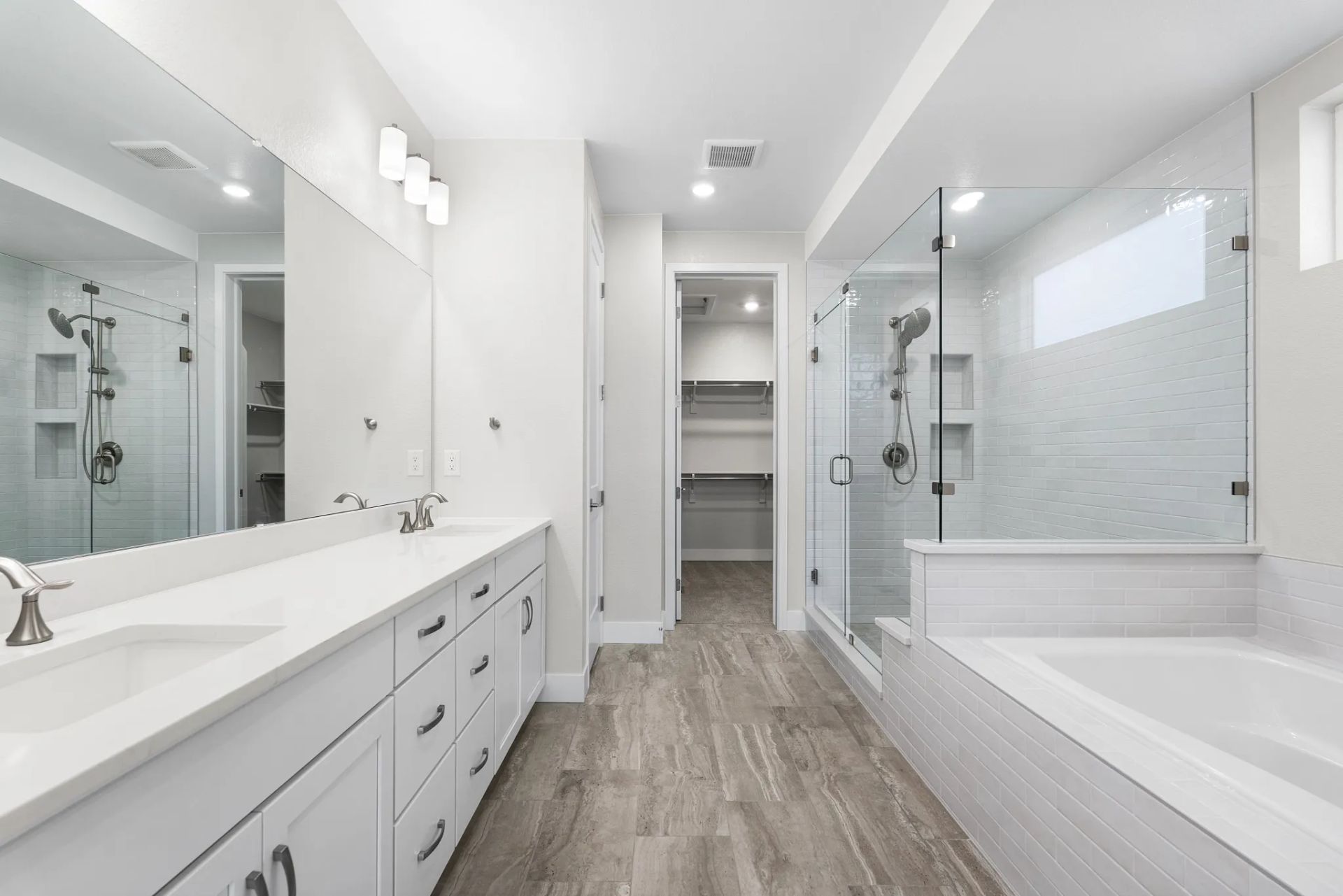 Homesite 264 Primary Bath