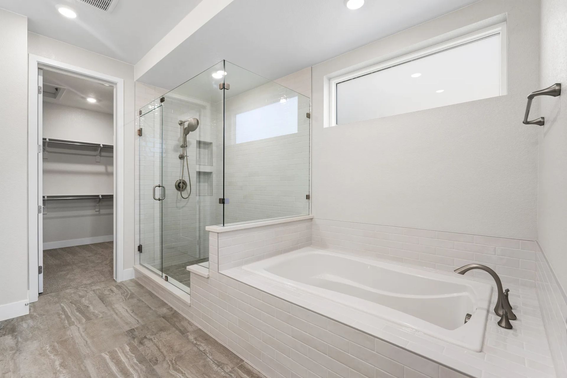 Homesite 264 Primary Bath