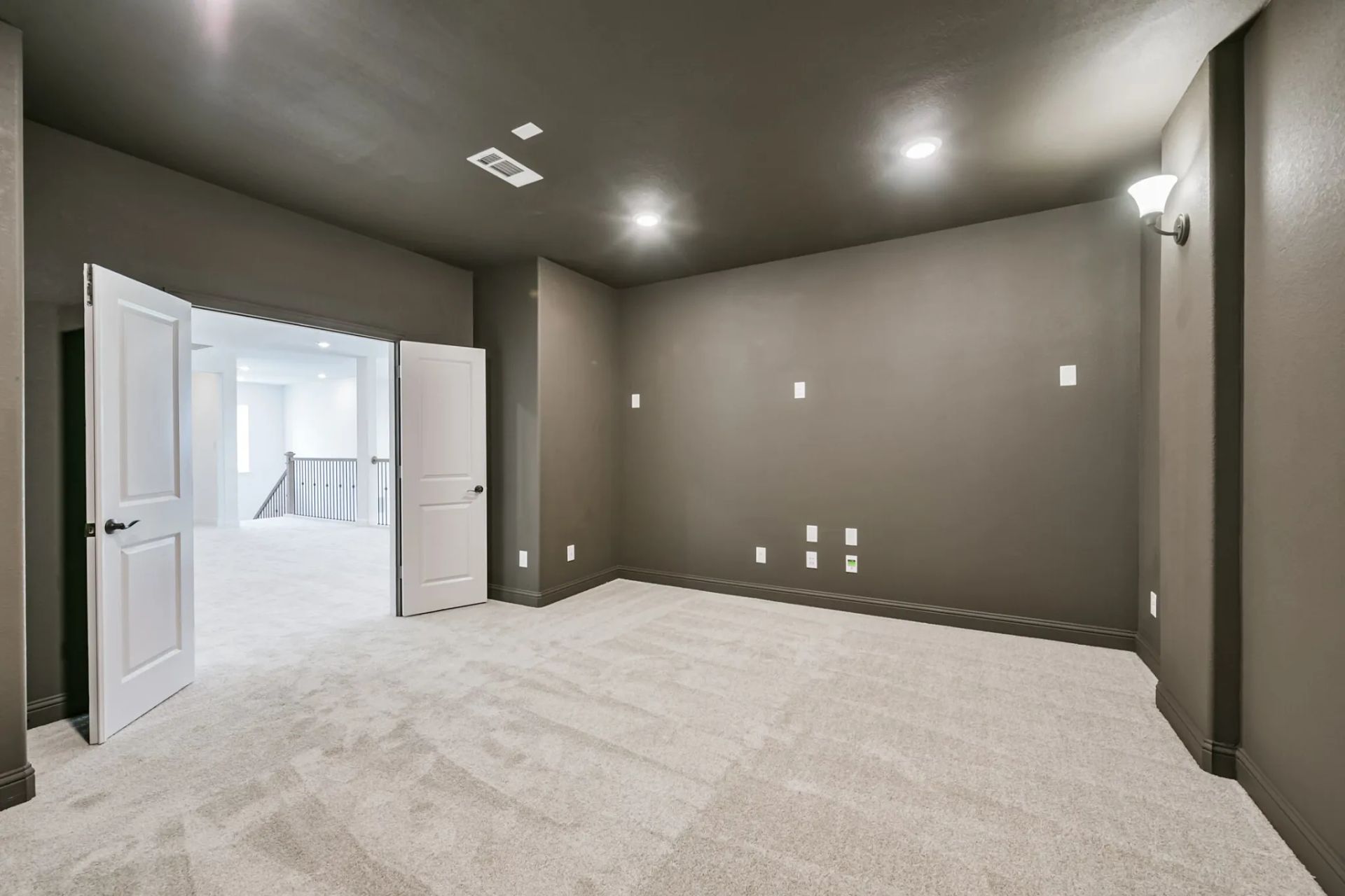 Plan 5049 media room