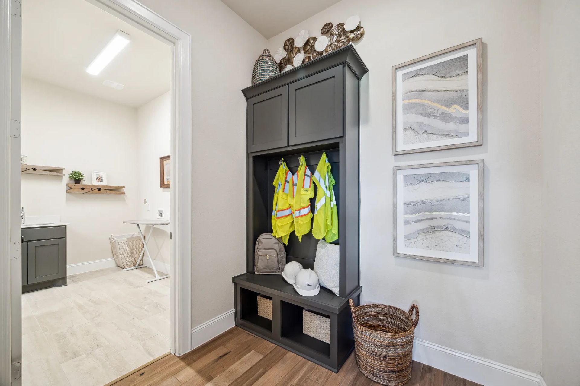 Homesite 5105 Valet - Staged