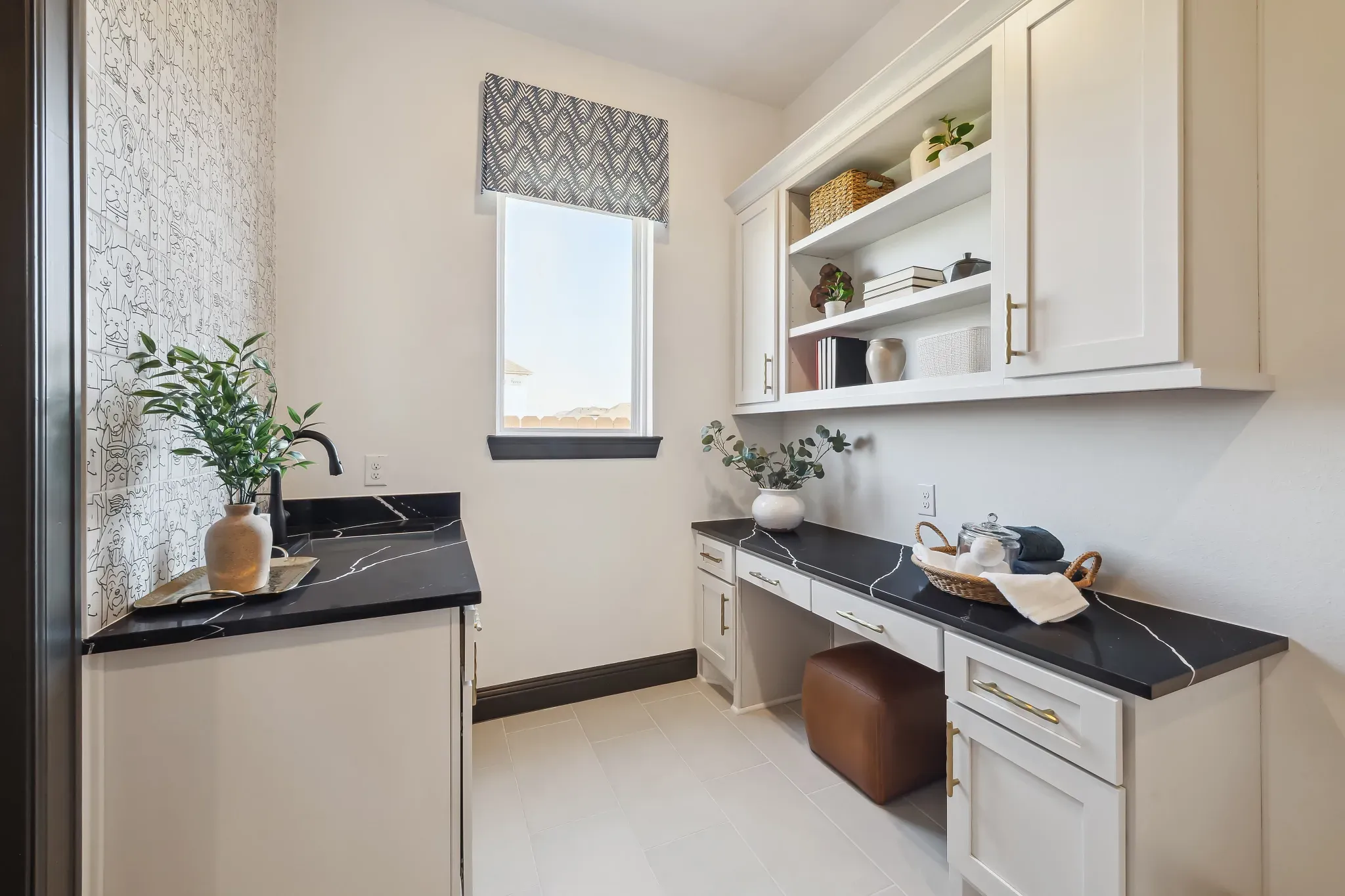 Plan 5058 laundry room - staged