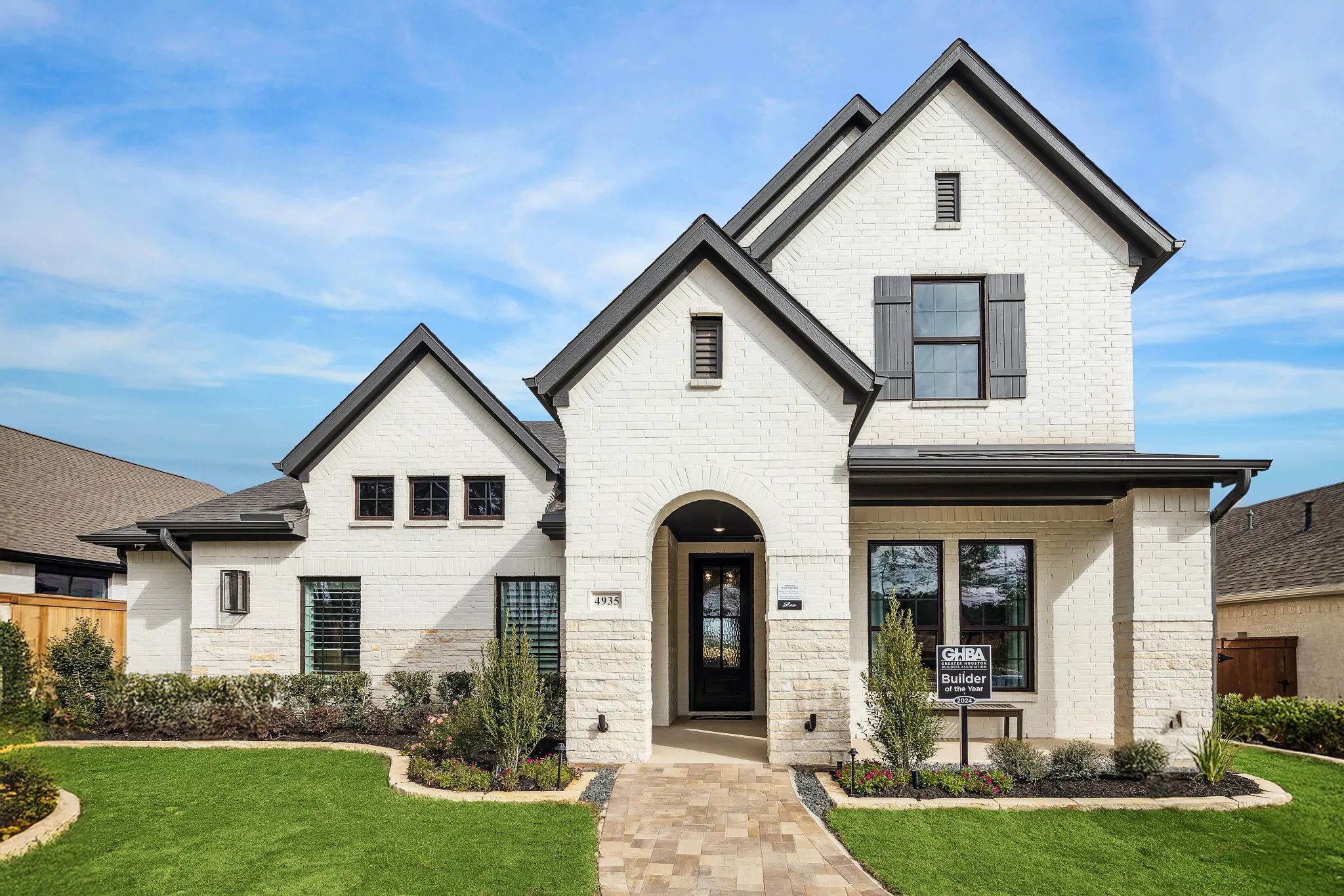 Plan 4069 Model Exterior