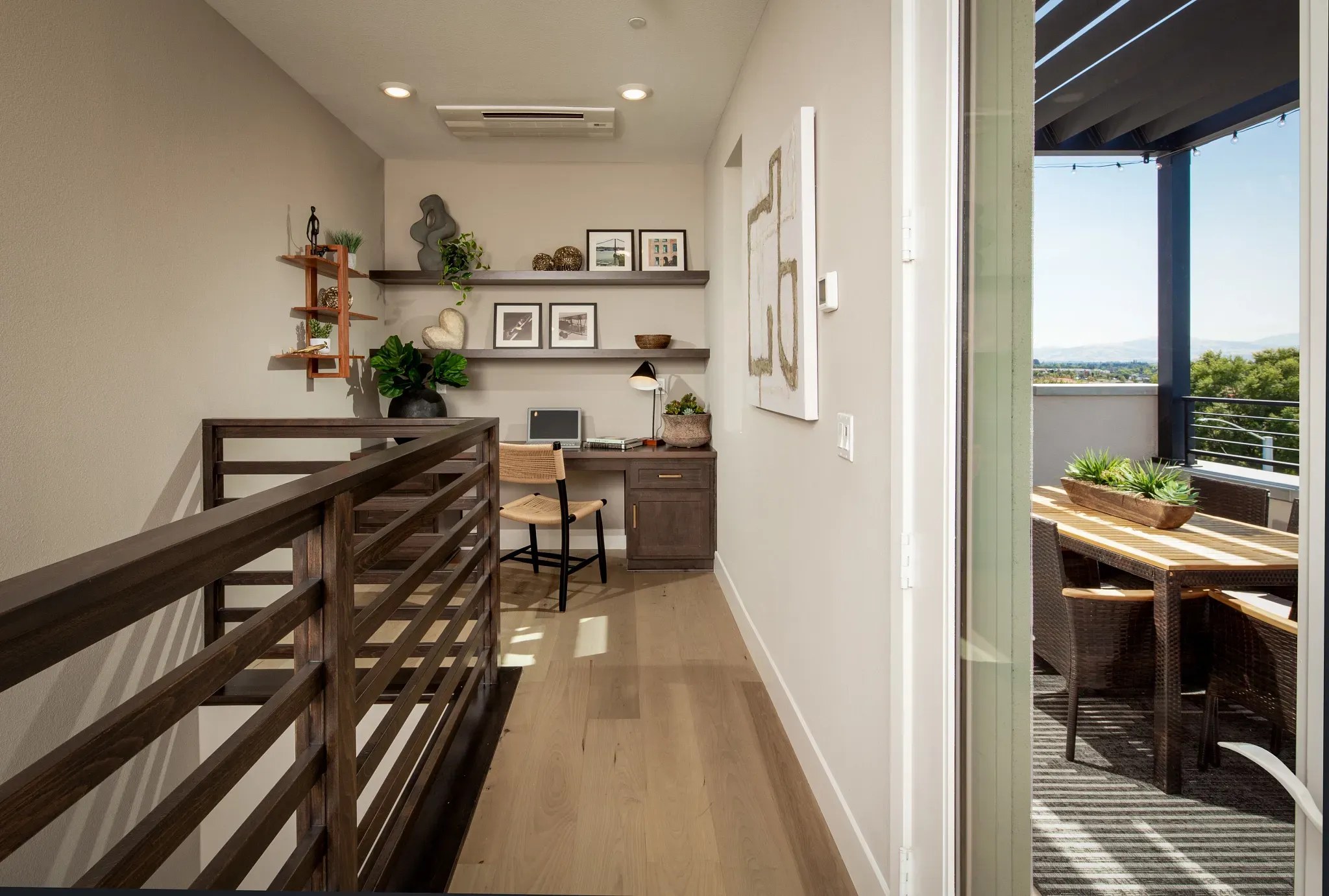 Serenity Plan 6 Model Stair Landing