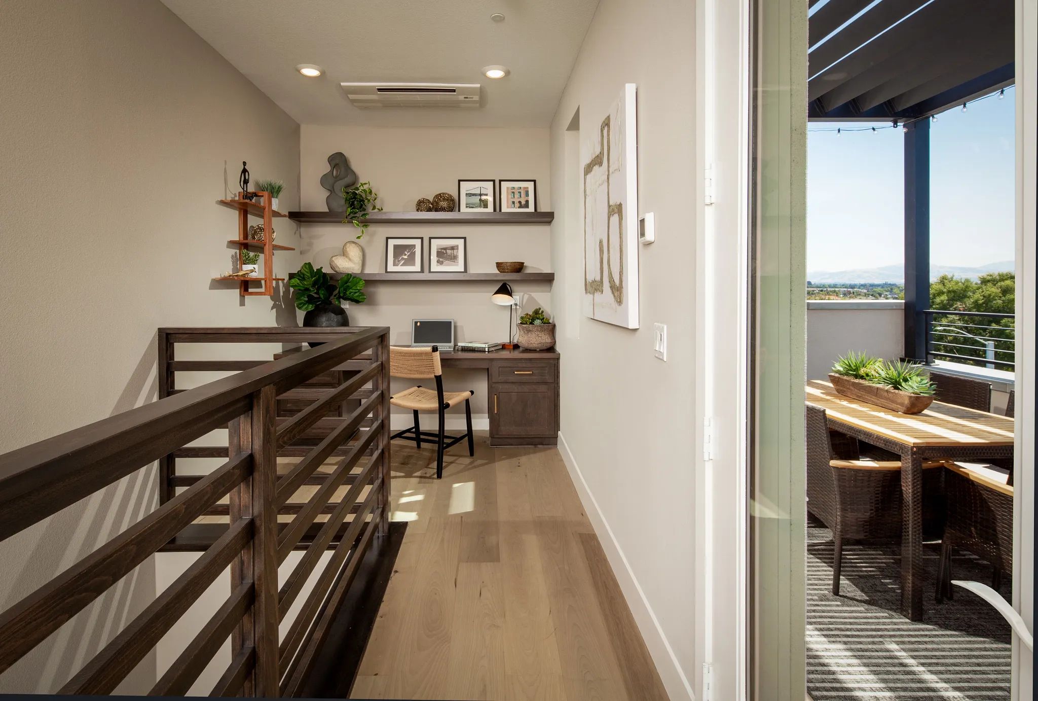 Serenity Plan 6 Model Stair Landing