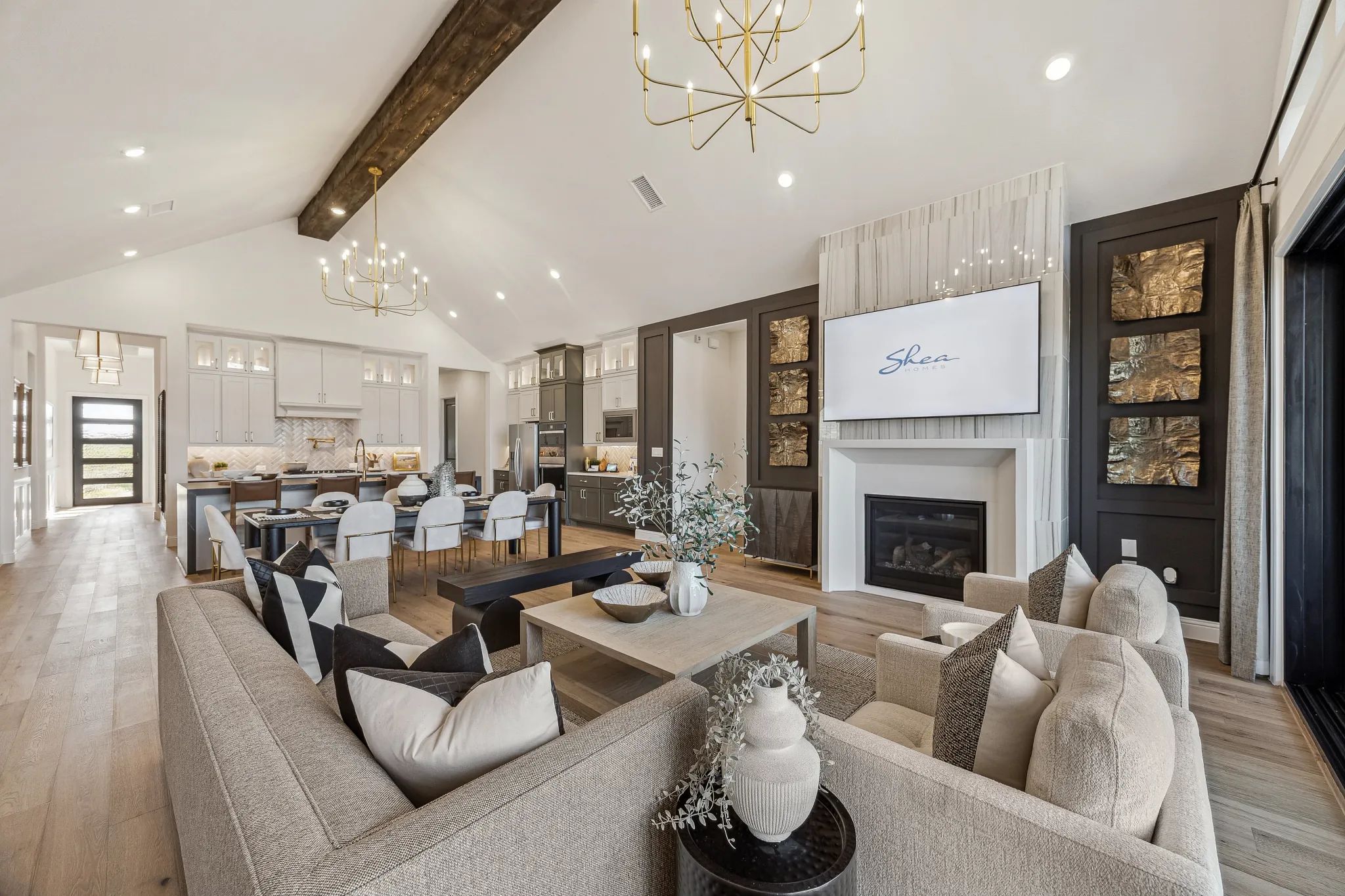 Plan 5039 Model Great Room