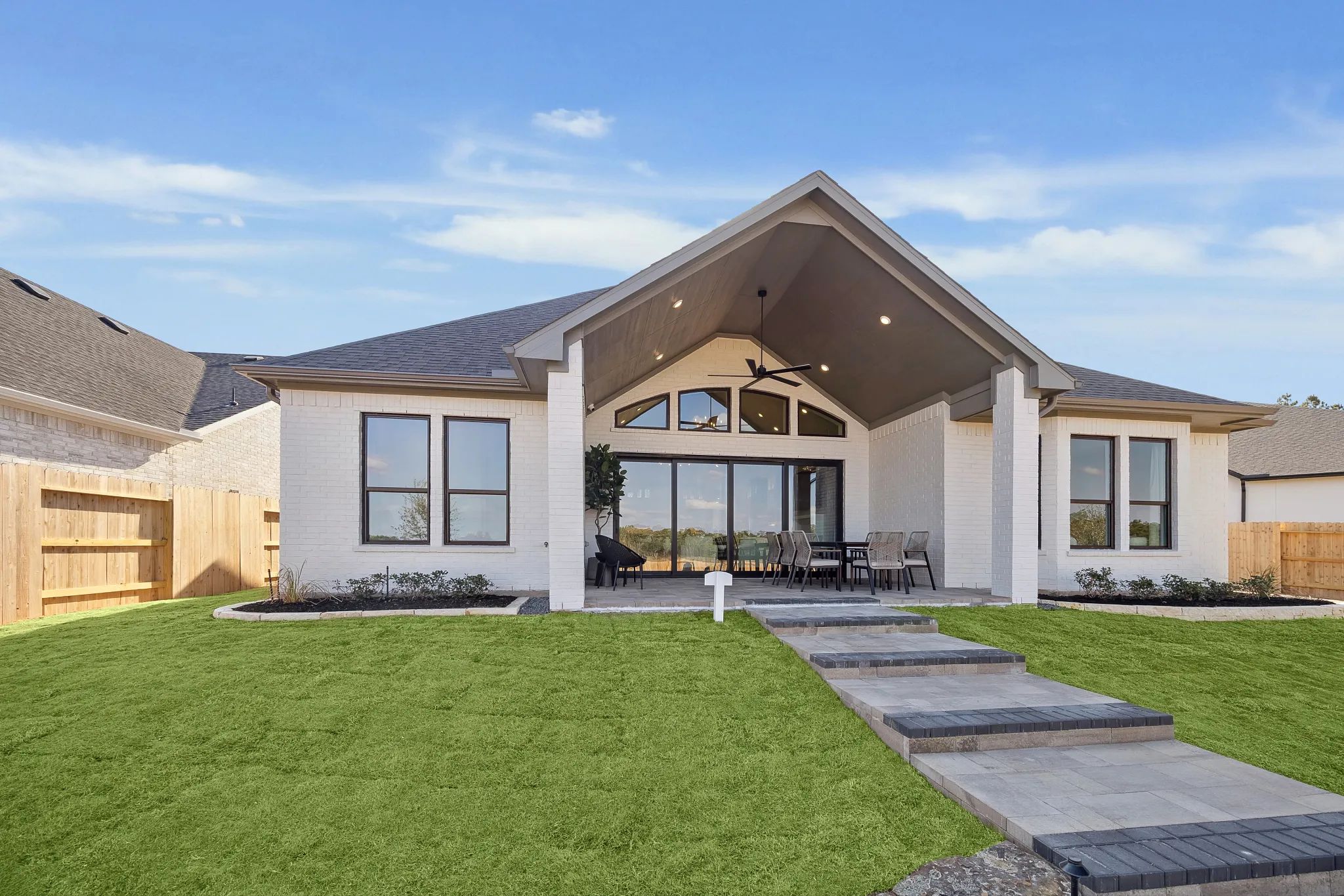 Plan 5039 Backyard - Staged