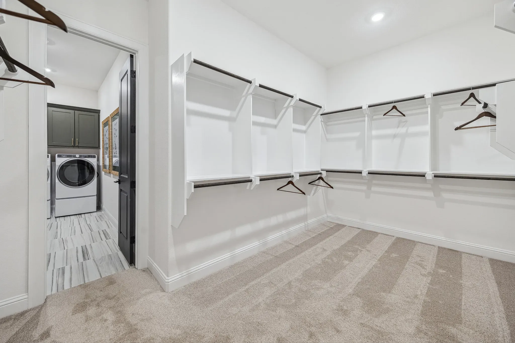 Plan 5039 Closet - Staged