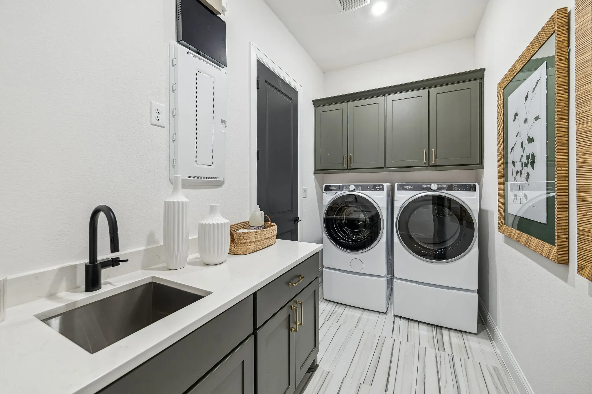 Plan 5039 Laundry Room - Staged