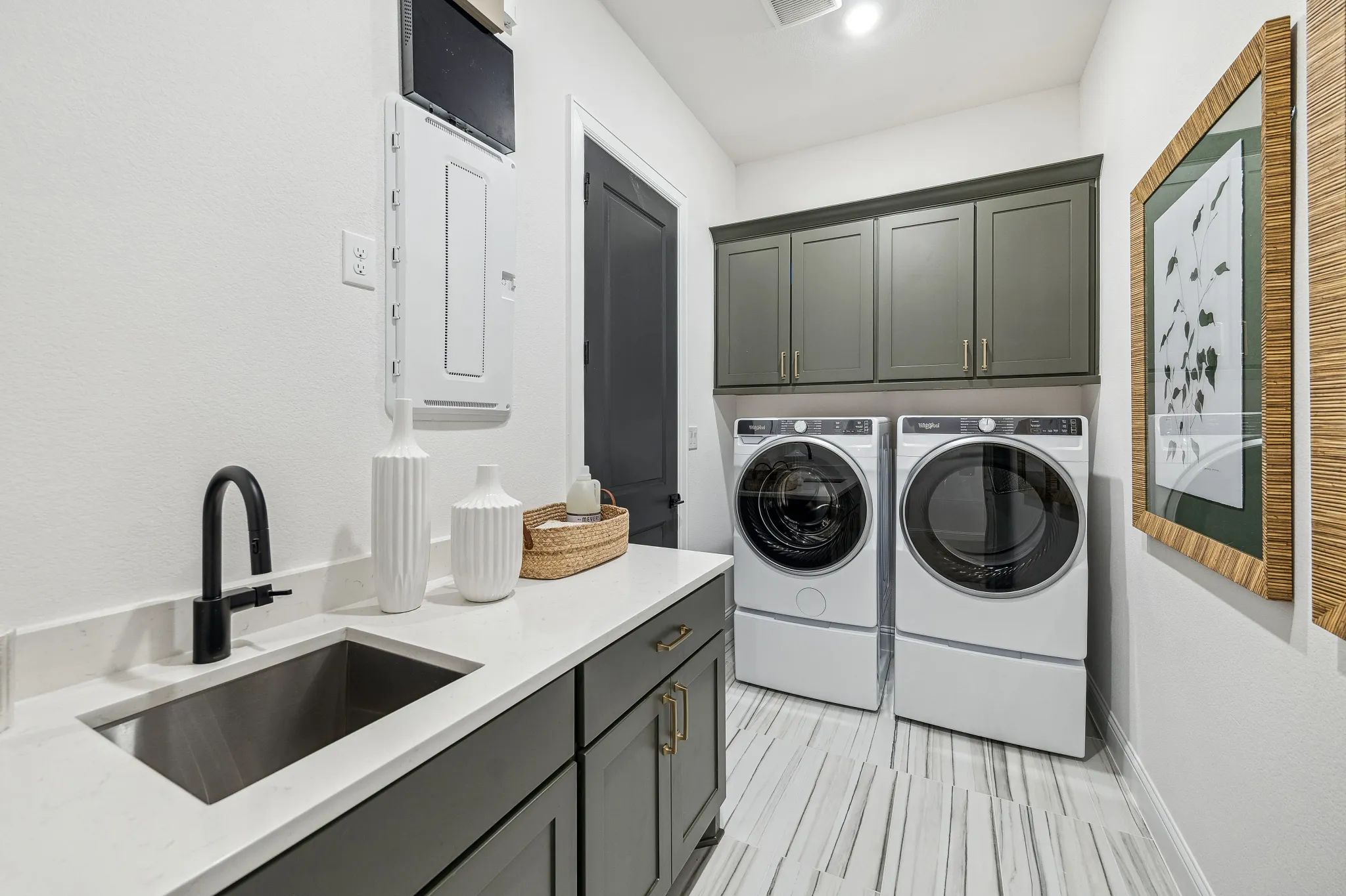 Plan 5039 Laundry Room - Staged