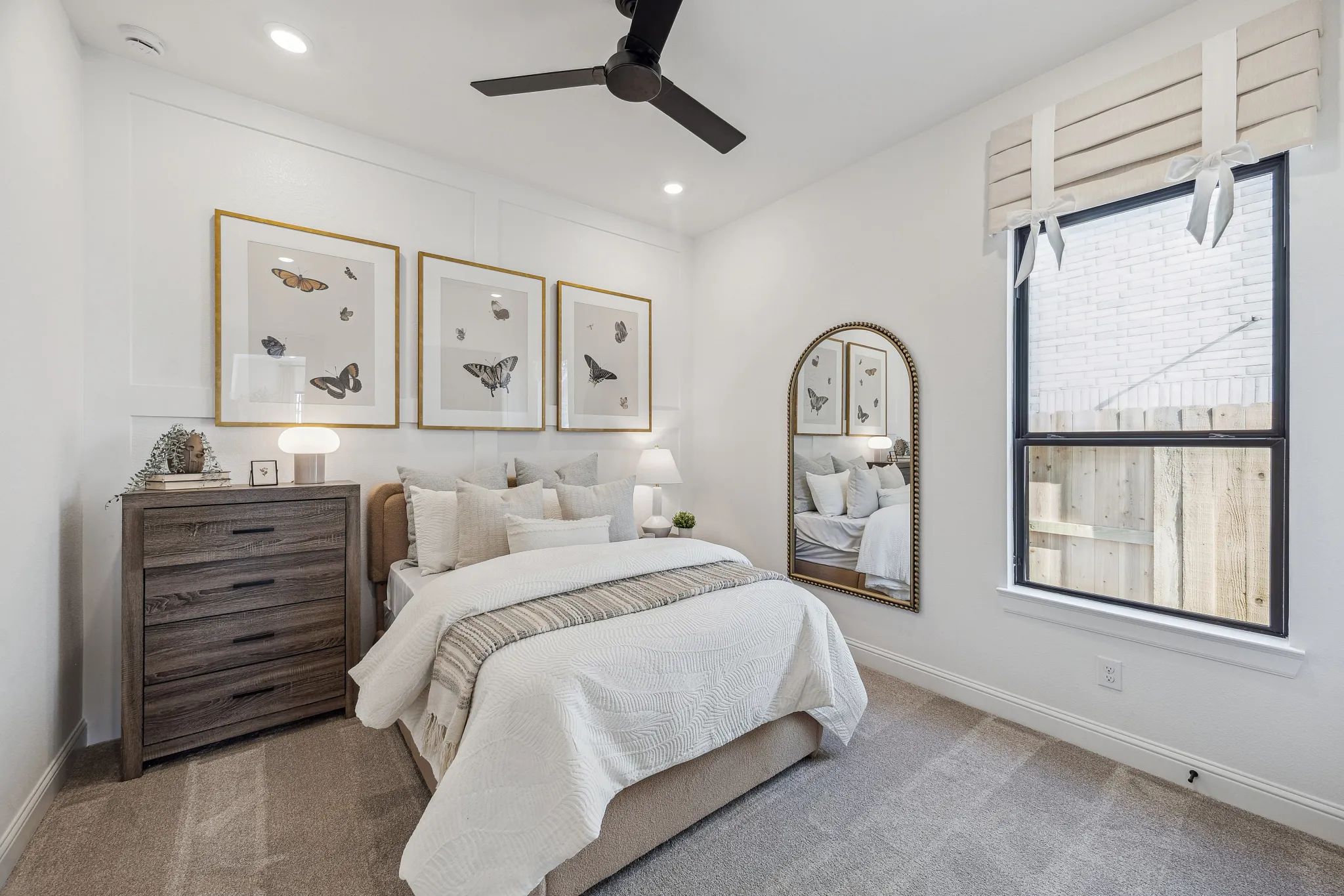 Plan 5039 Bed 3 - Staged