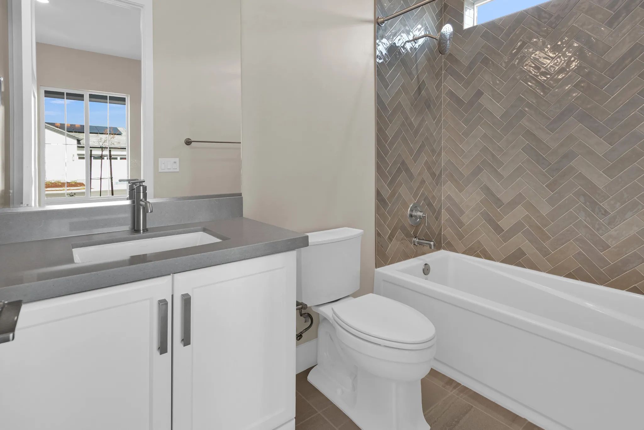 Excite II Guest Bath