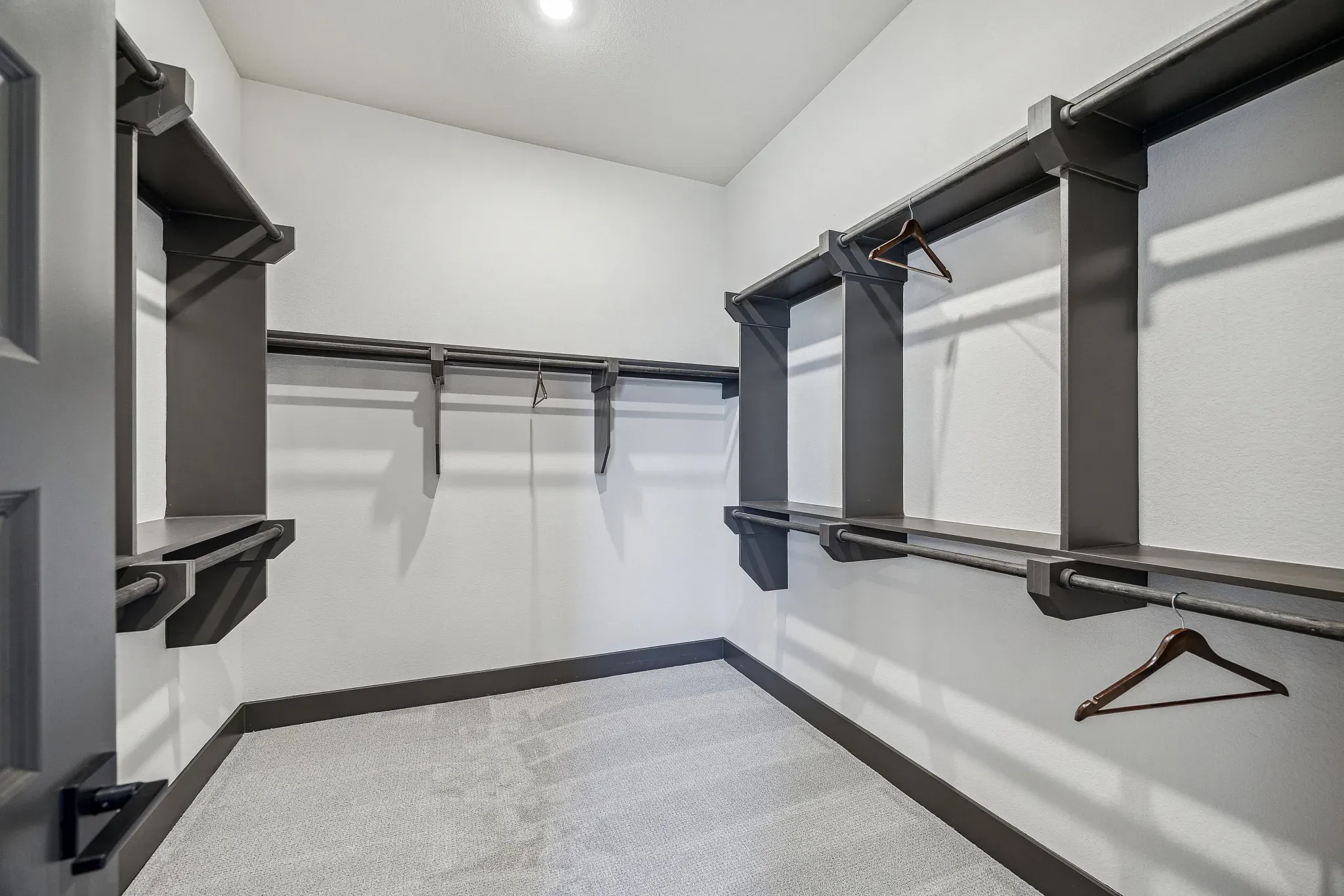 Plan 6029 Closet - Staged