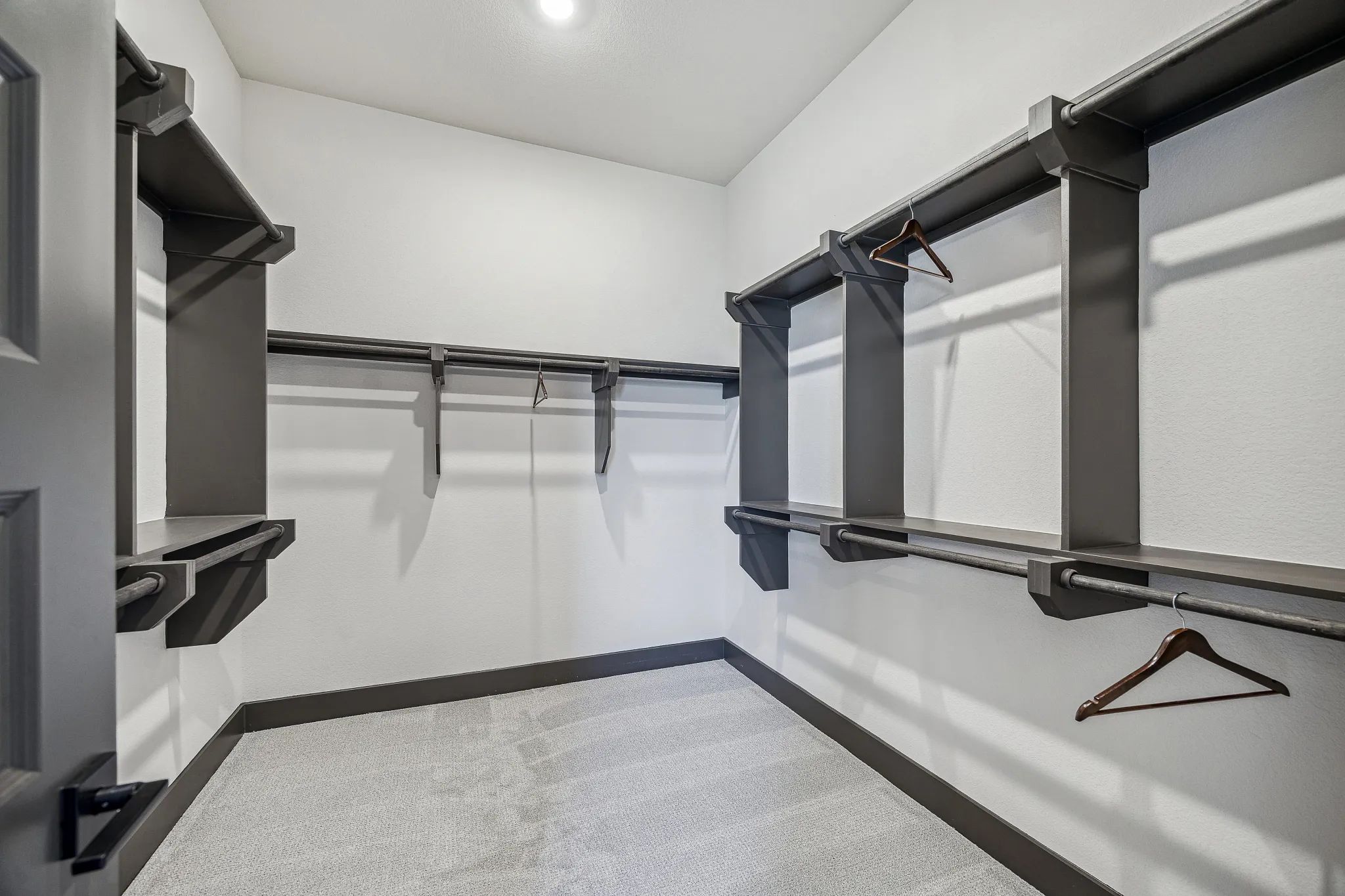 Plan 6029 Closet - Staged