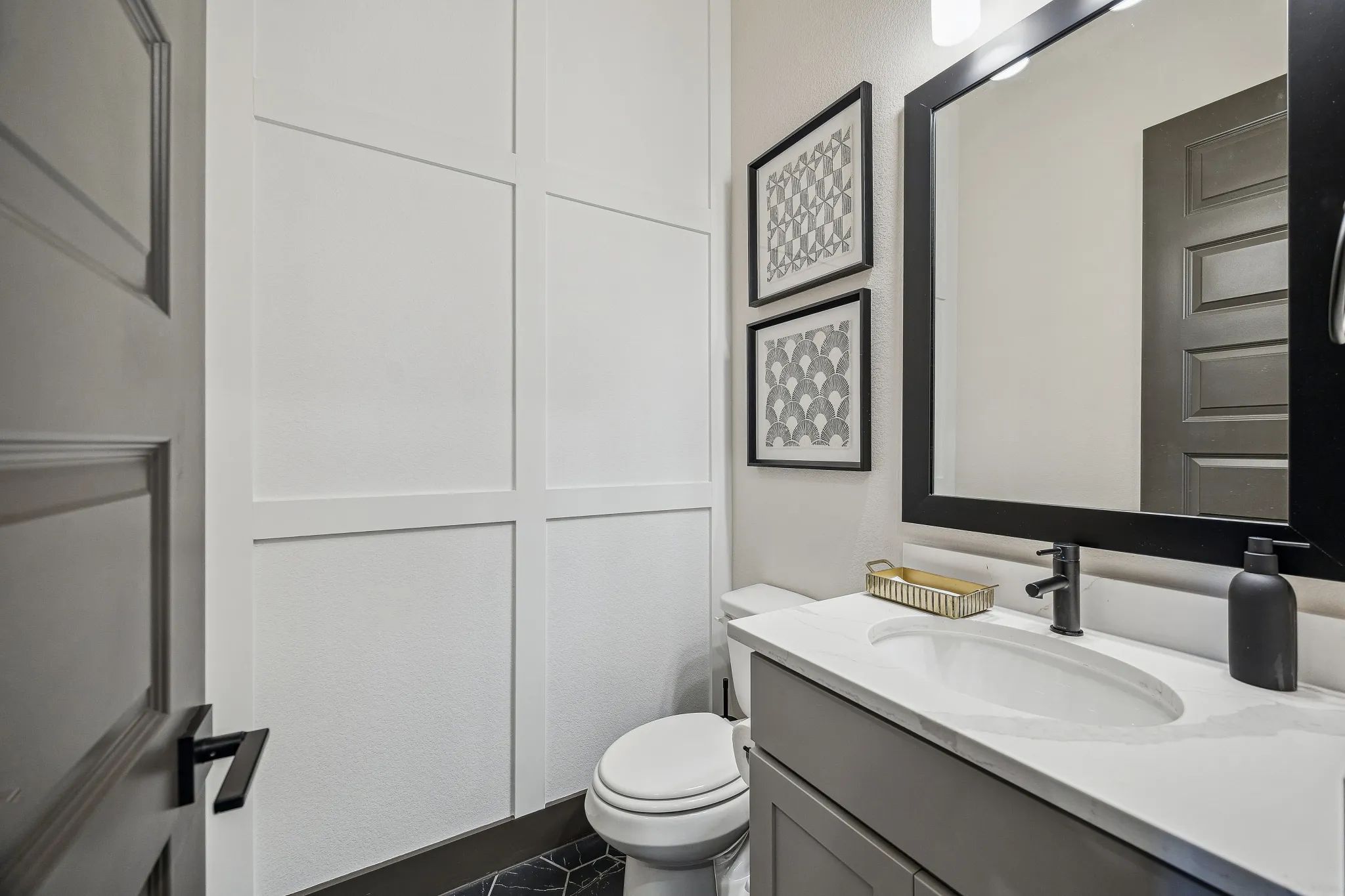 Plan 6029 Powder Room - Staged