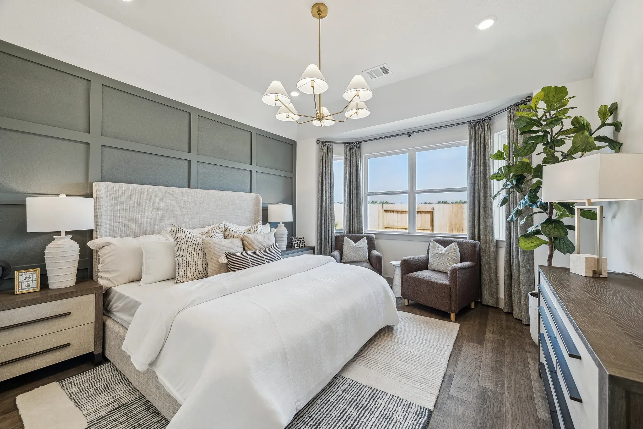 Plan 3034 Primary Bed - Staged